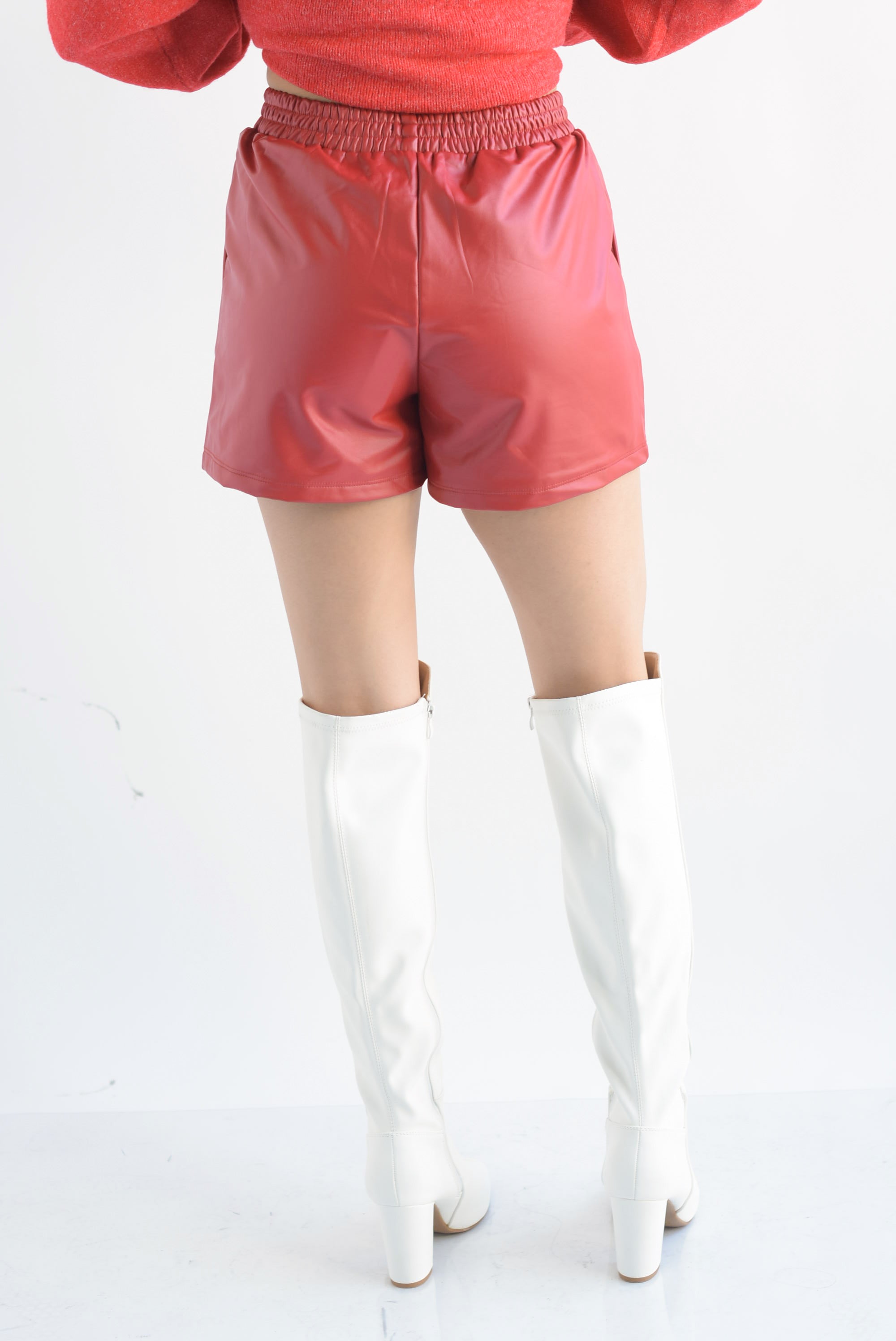 Short vinipiel cintura elástica Rojo