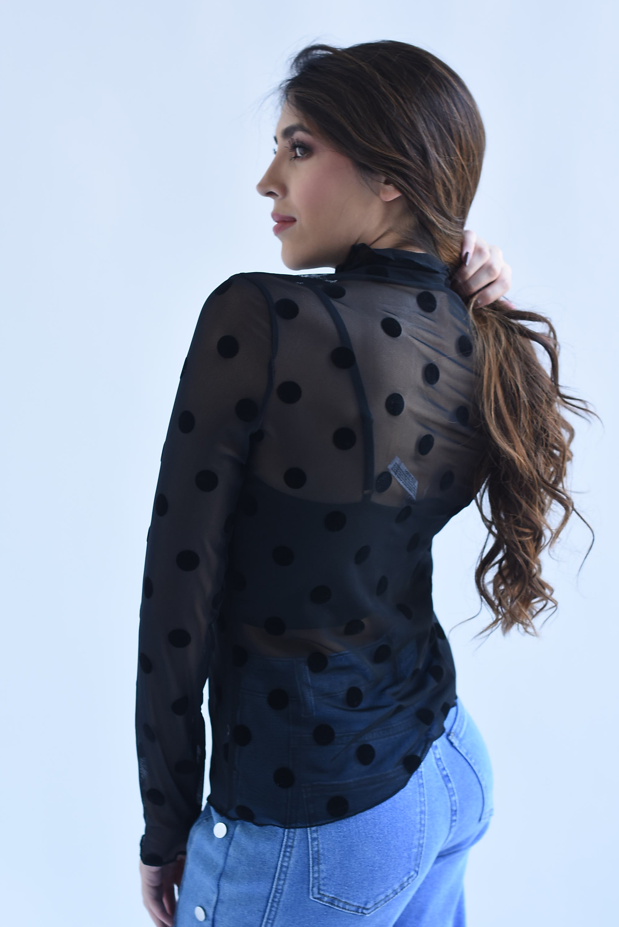 Blusa mesh manga larga polka dots terciopelo