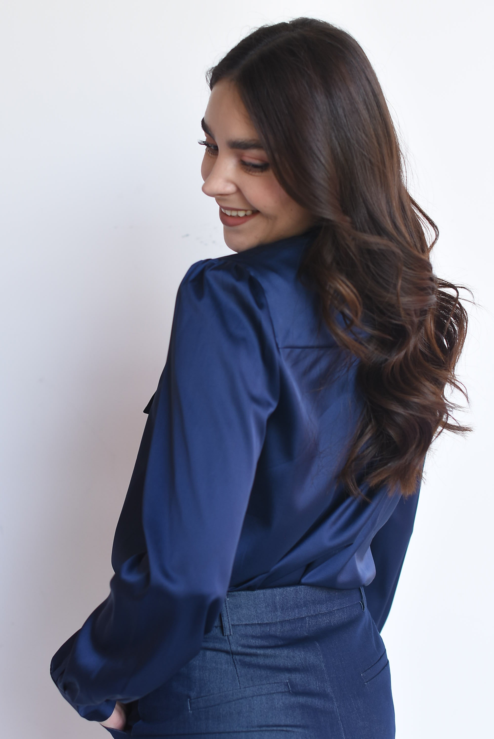 Blusa cuello olán y cinta