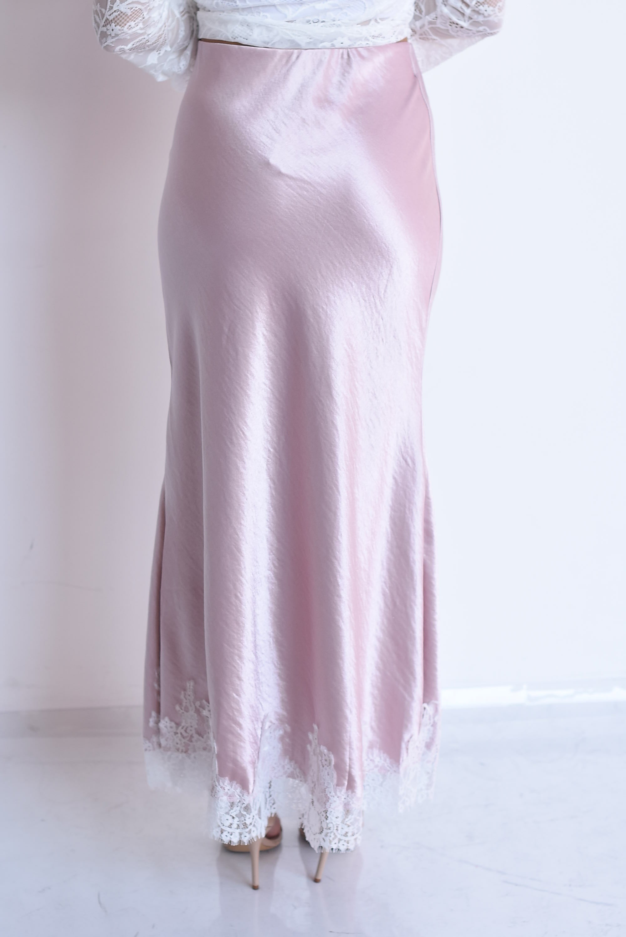Falda lencera filo encaje