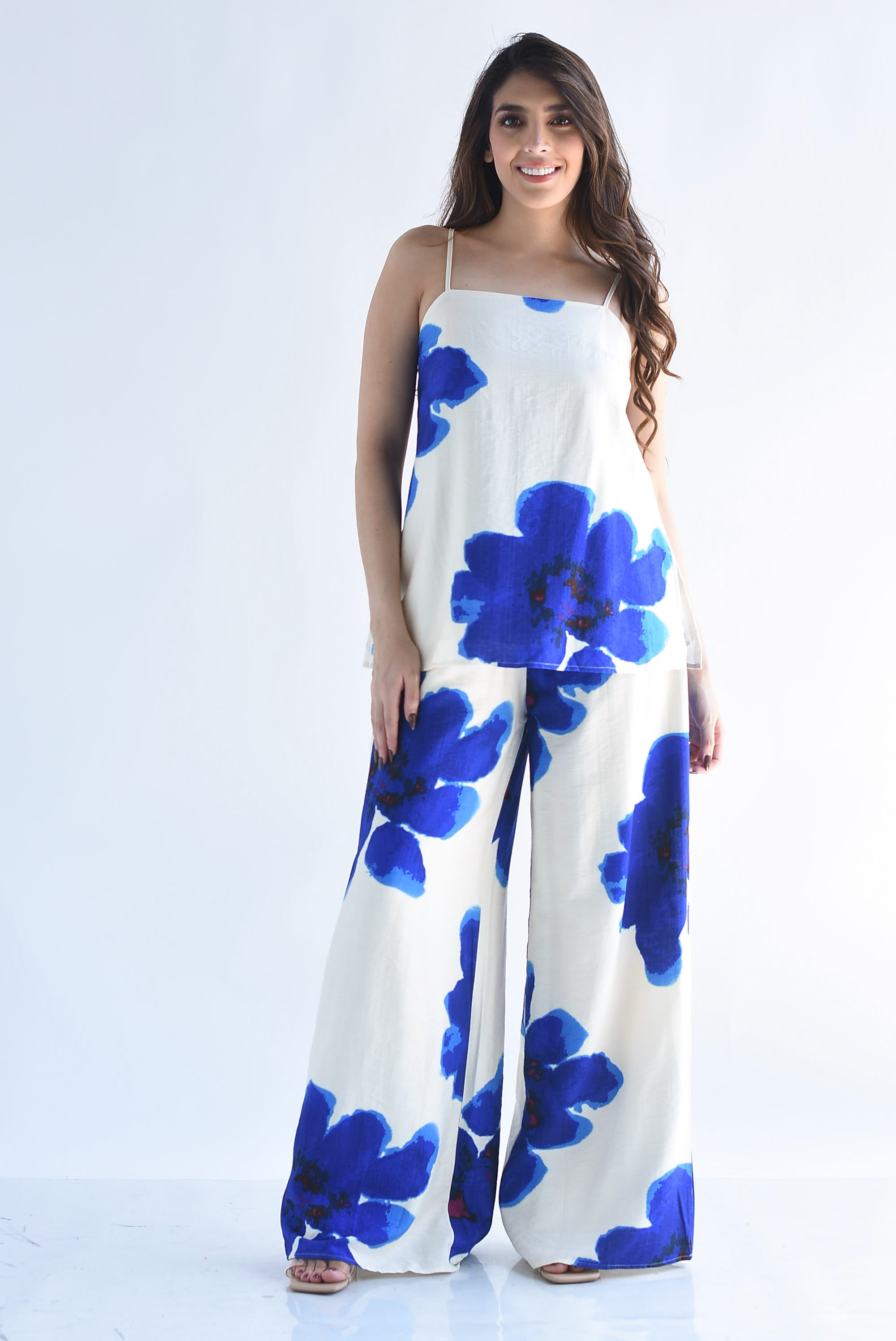 Set Pantalón wide y Blusa flores azules