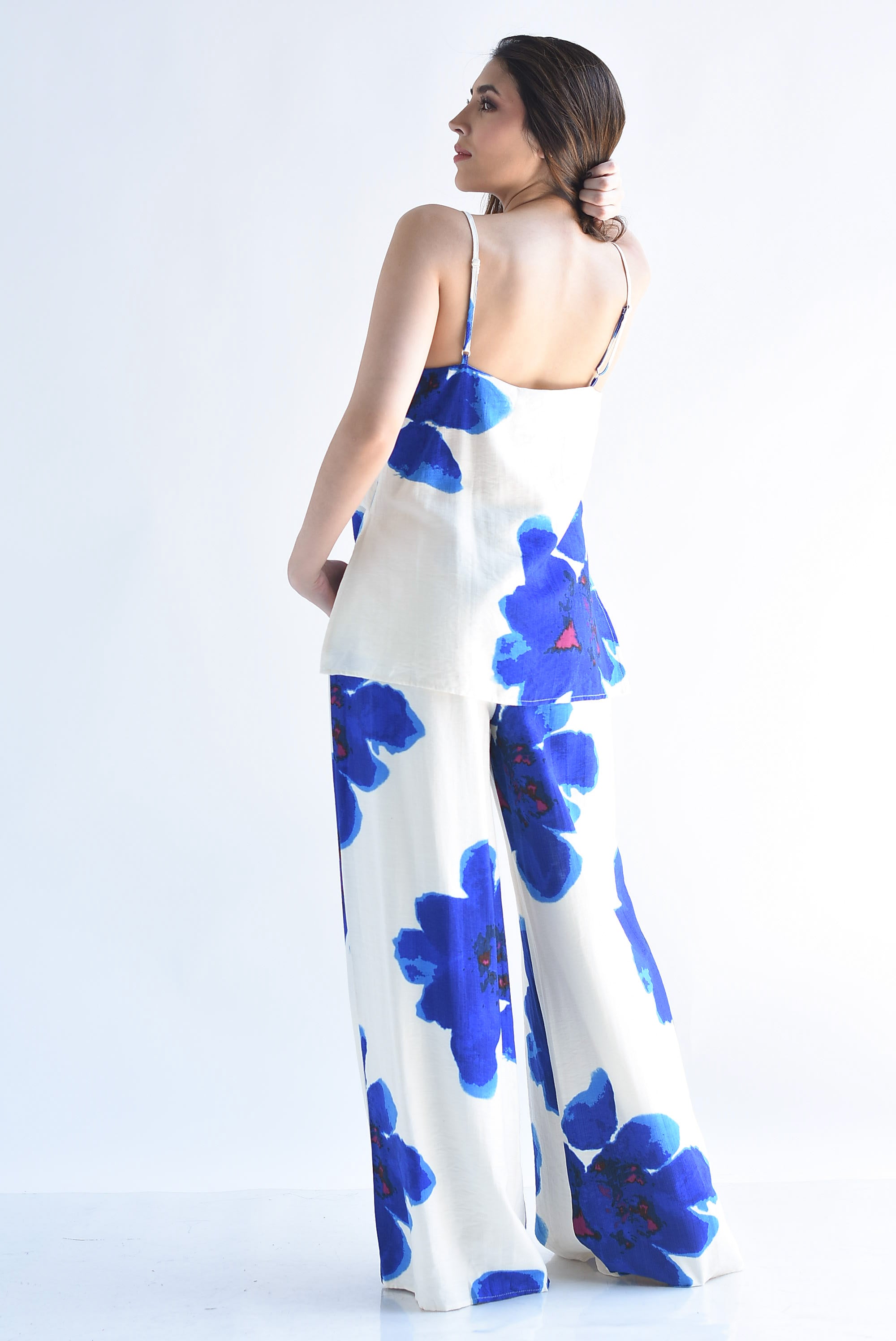 Set Pantalón wide y Blusa flores azules