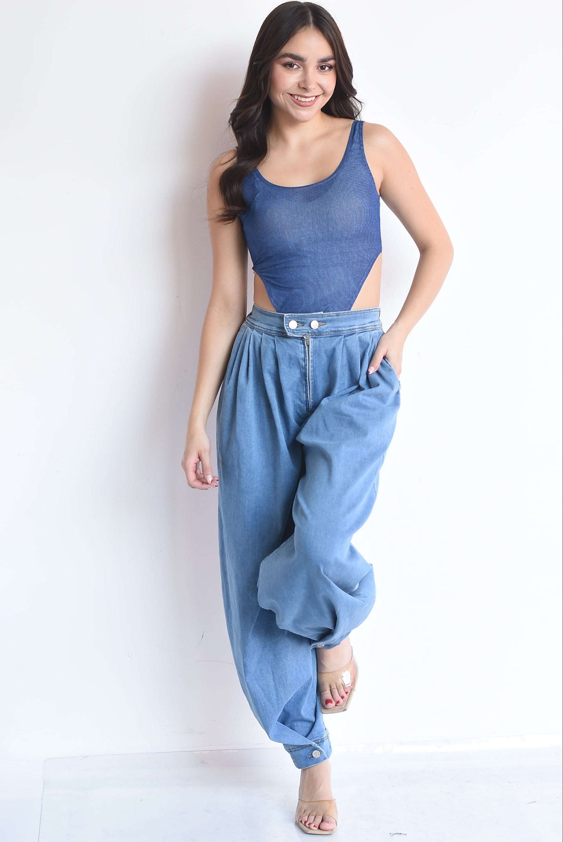 Jeans globo botones tobillos Denim