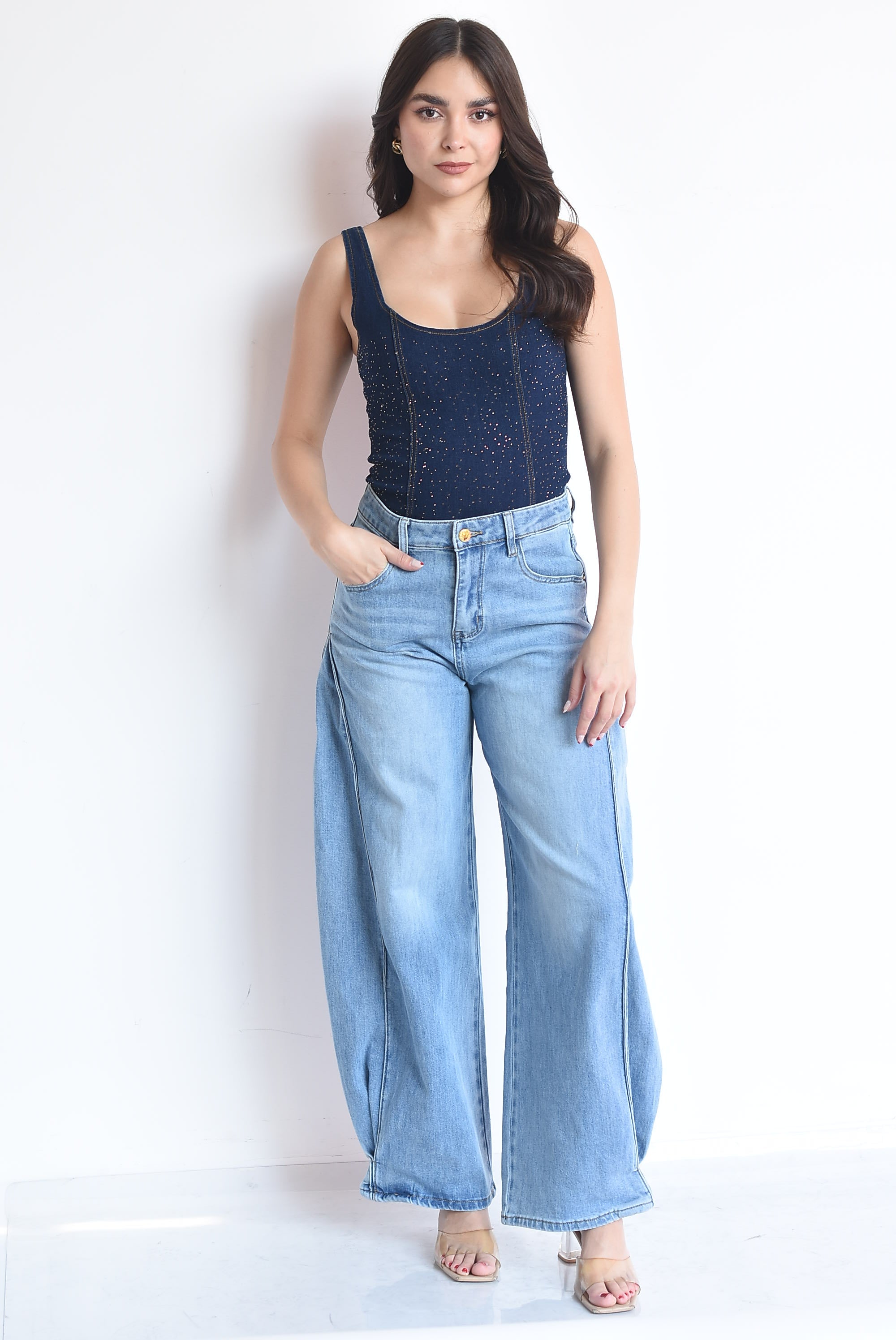 Jeans barrel pinza lateral