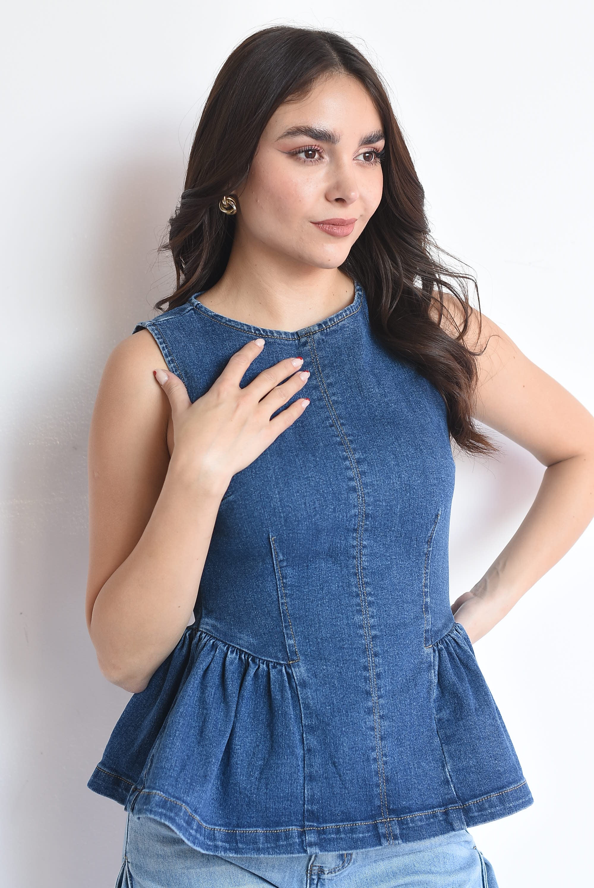 Blusa peplum denim