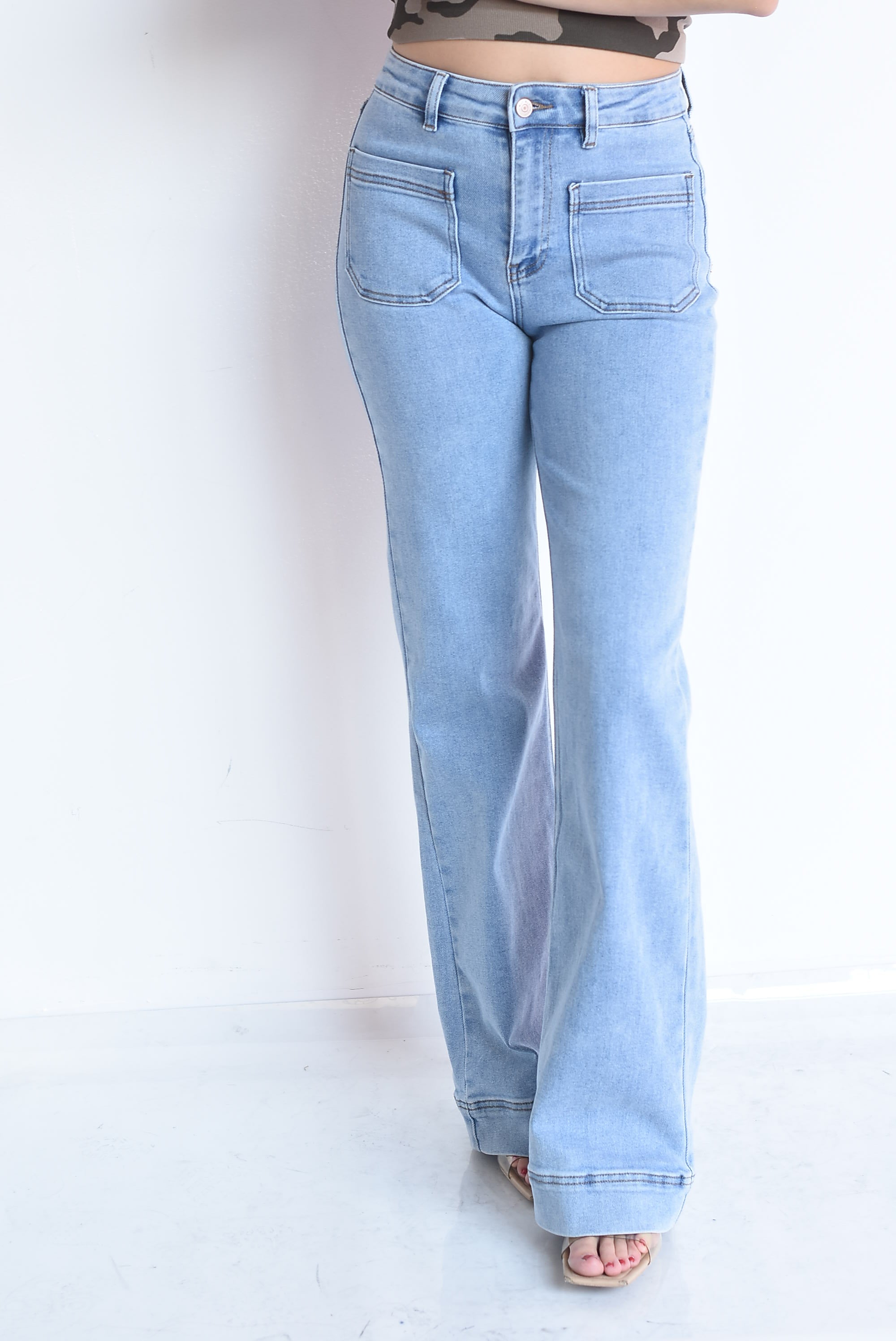 Jeans bolsillos parche