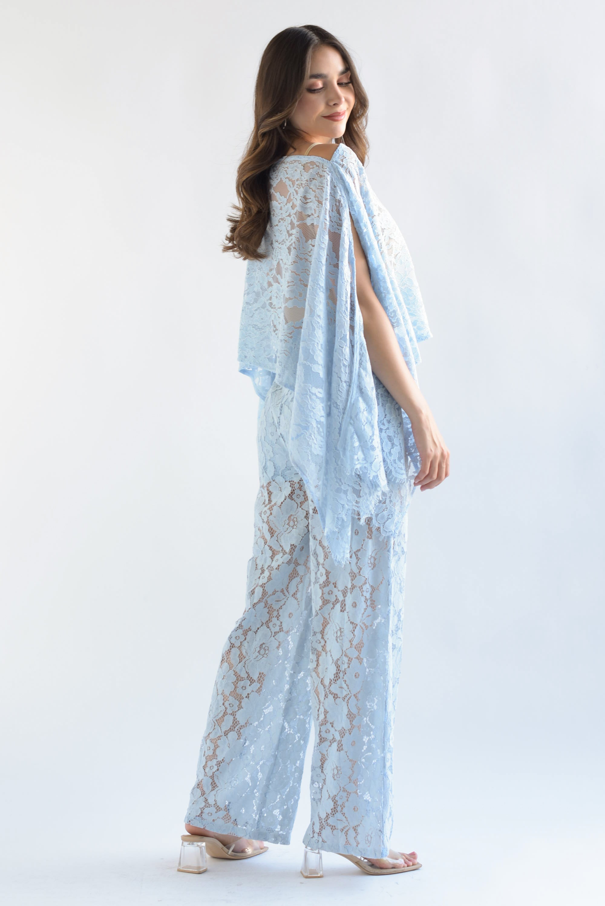 Set Pantalón y Capa encaje Azul Baby