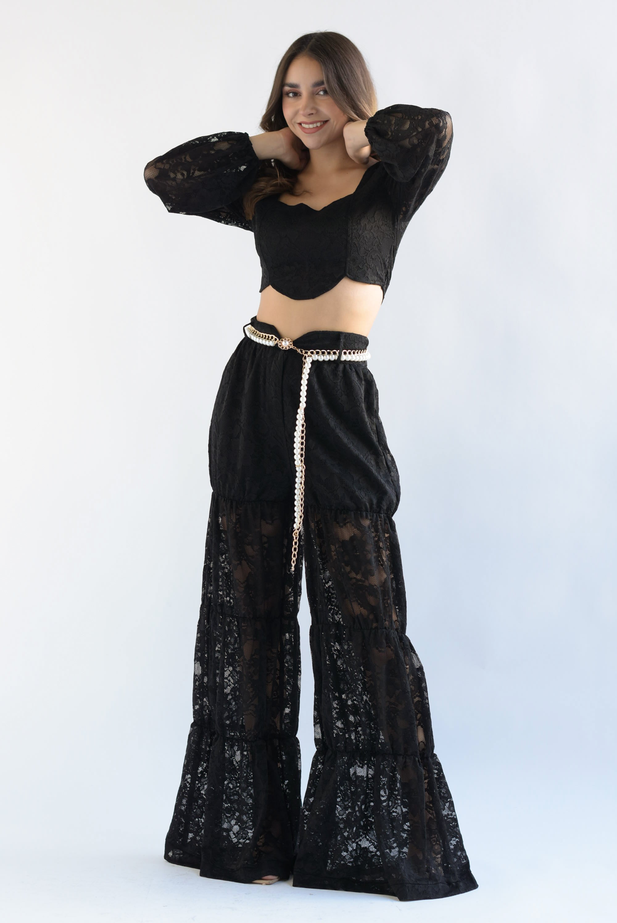 Set Pantalón y Top cinturón perlas encaje Negro