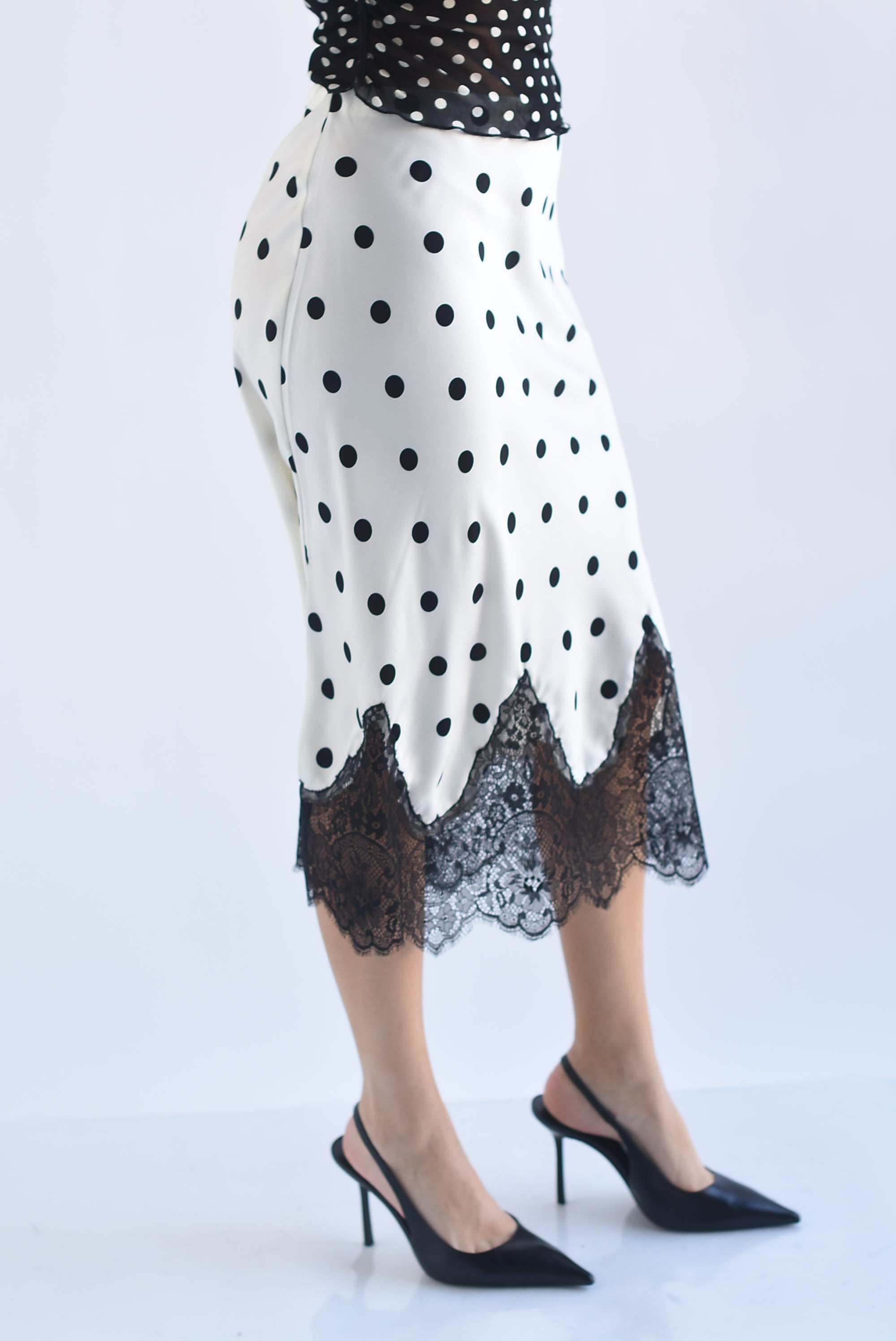 Falda midi lencera polka dots encaje