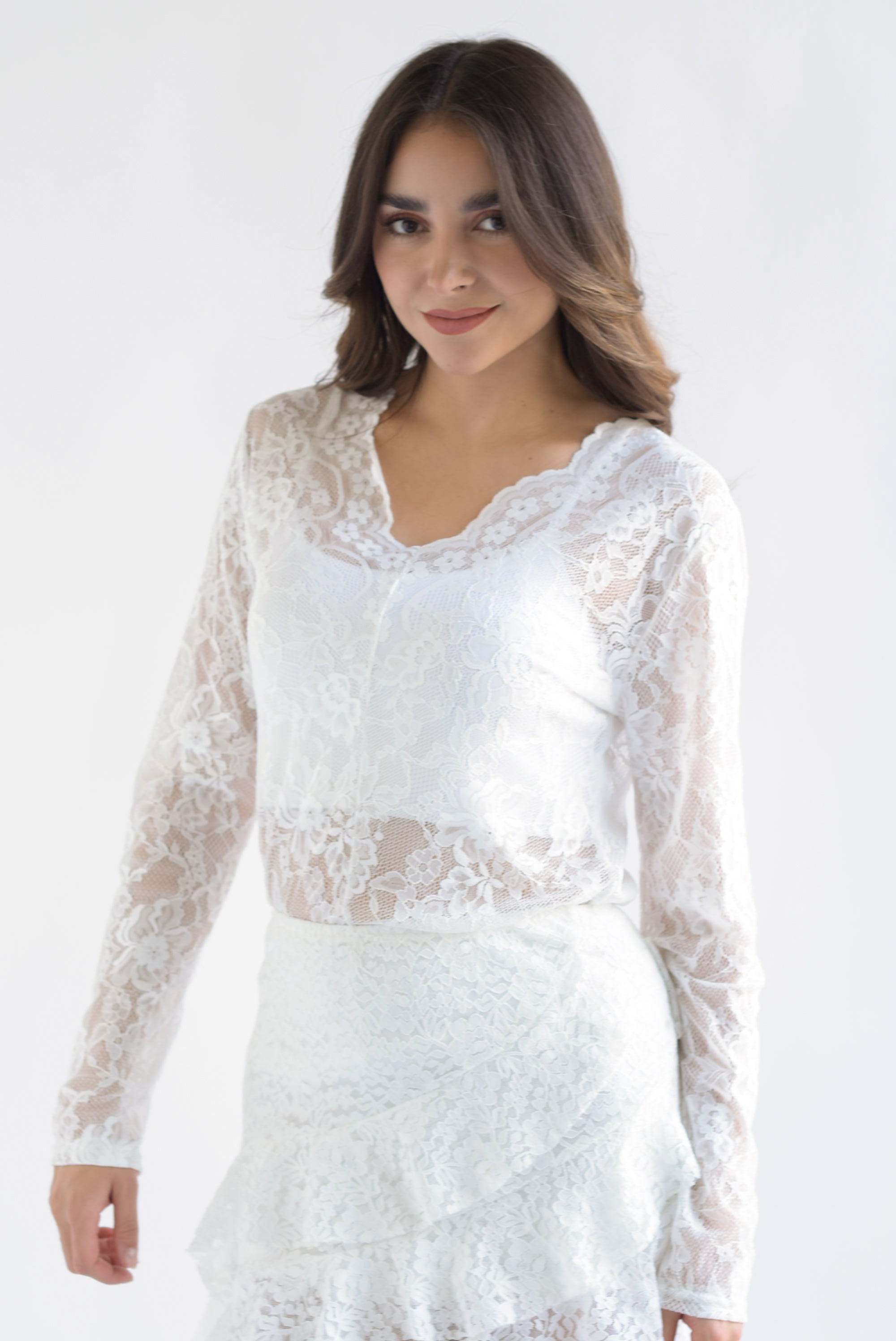 Blusa manga larga cuello V encaje Blanco