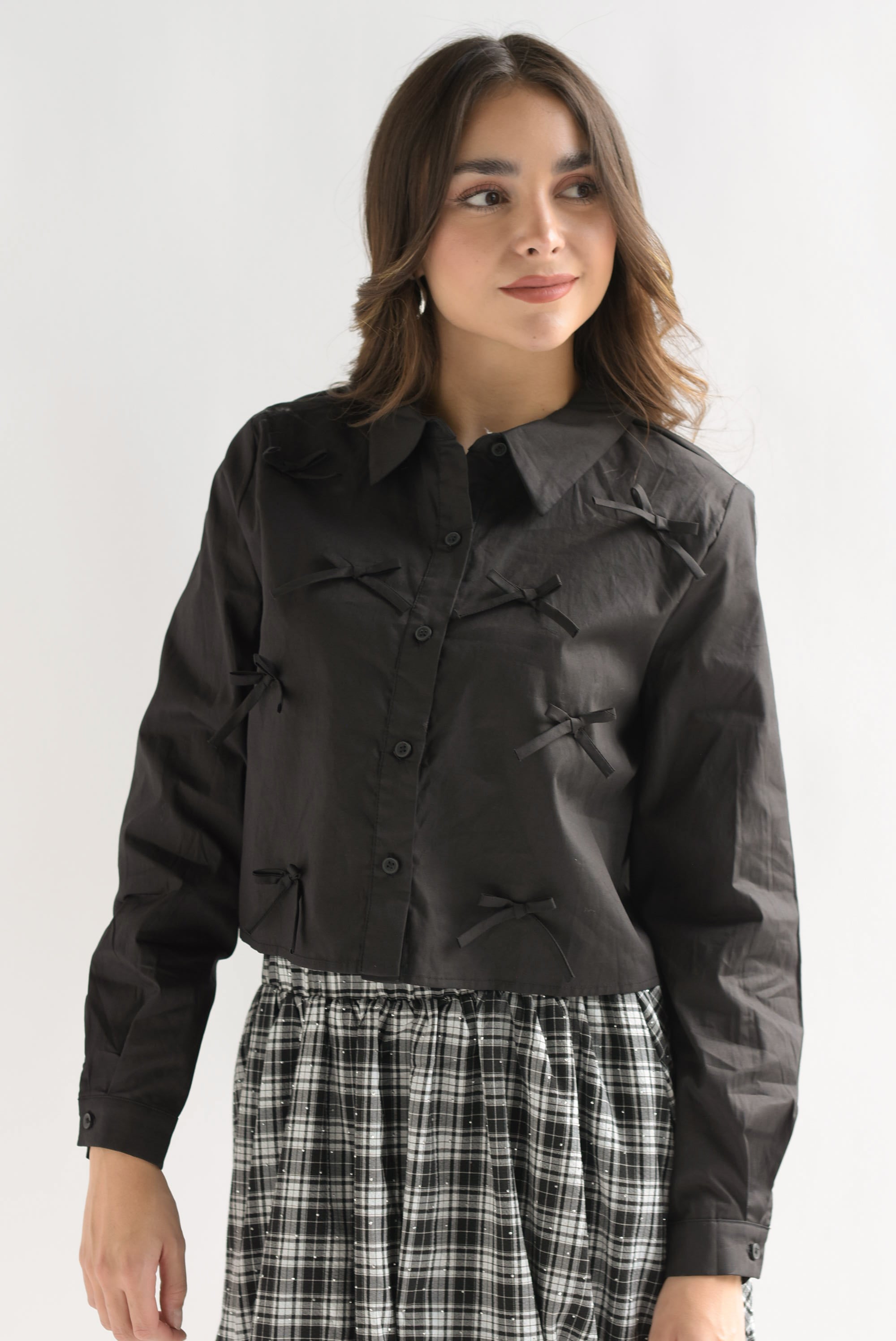 Camisa crop lazos Negra