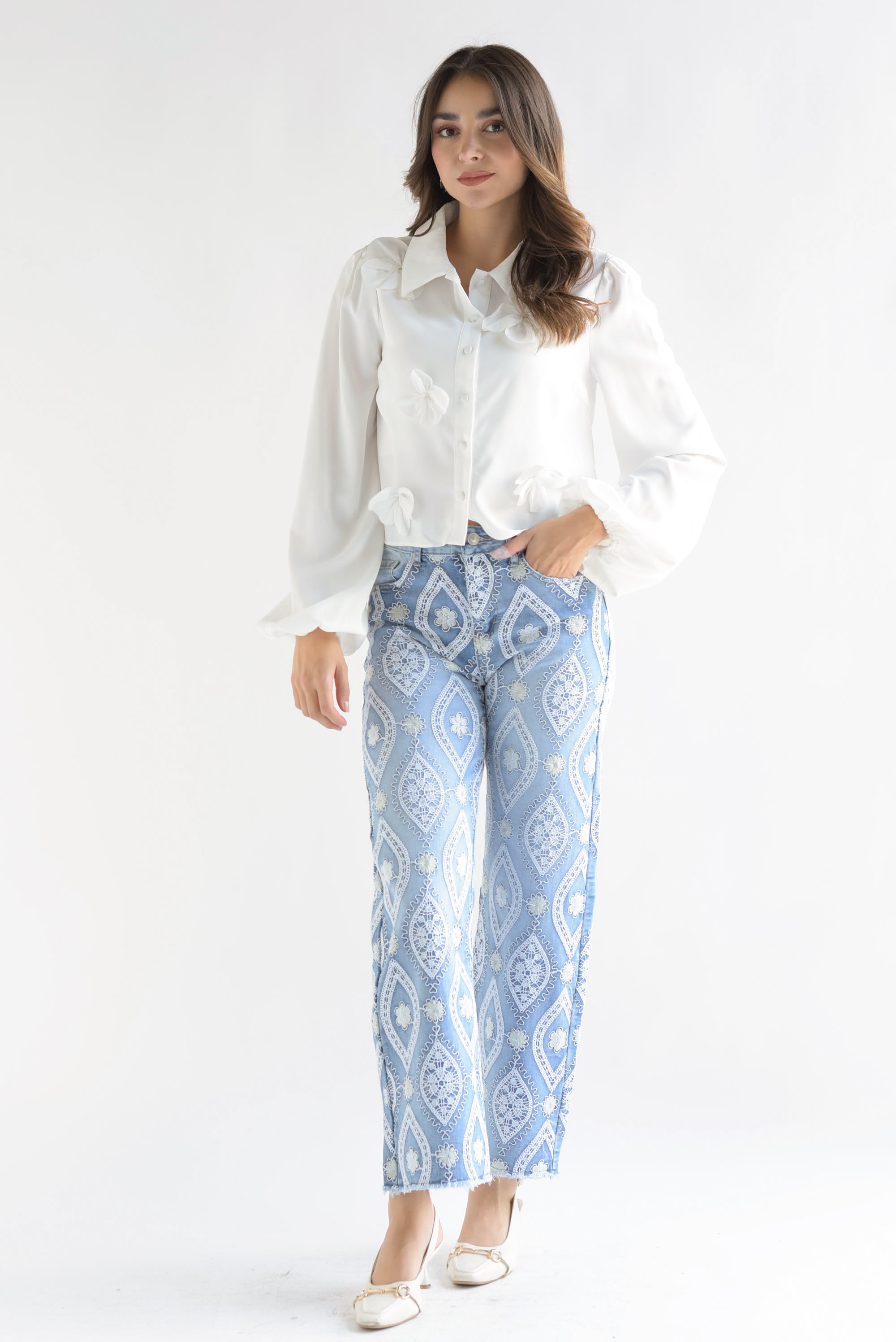 Jeans bordados Paisley