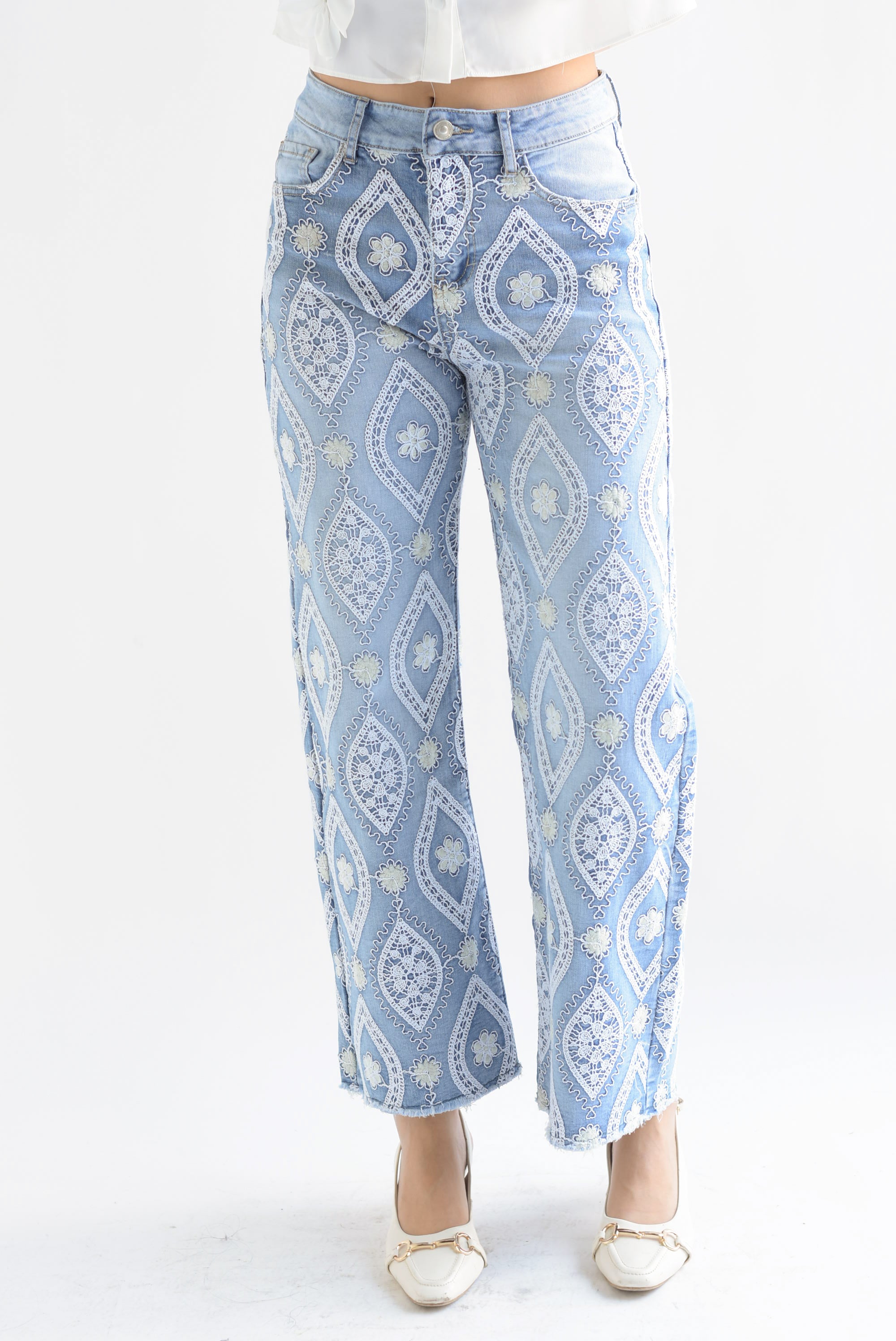 Jeans bordados Paisley