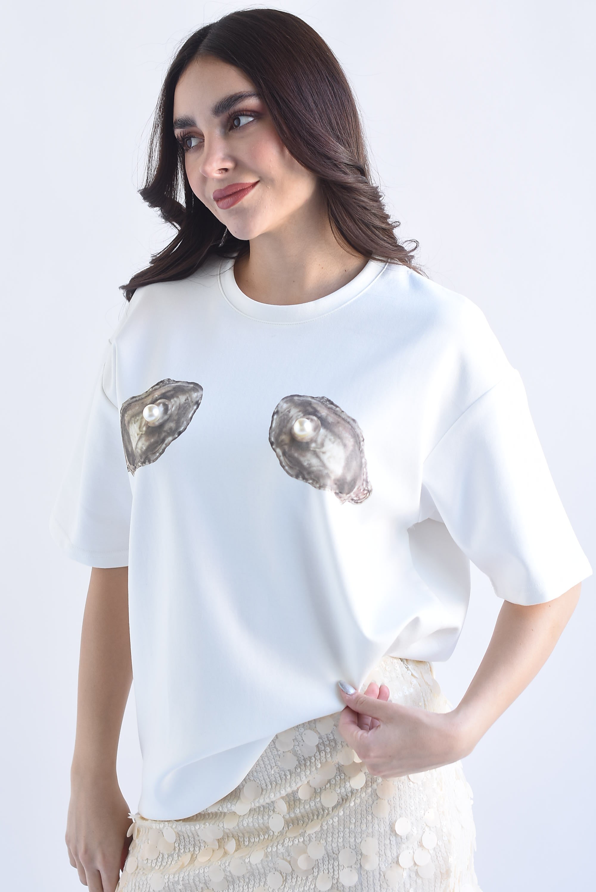T-shirt ostra con perla