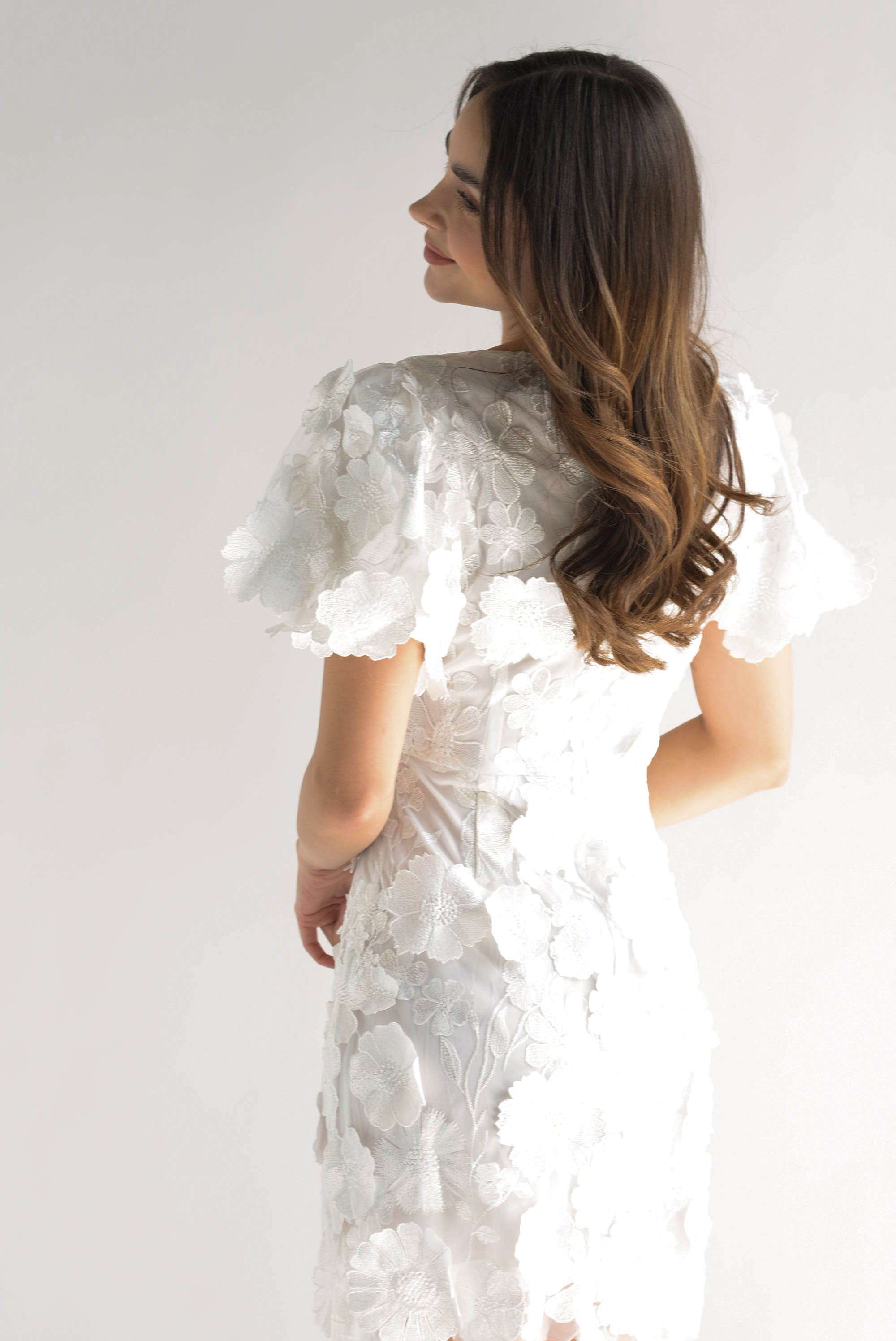 Vestido corto tulle flores bordadas Blanco