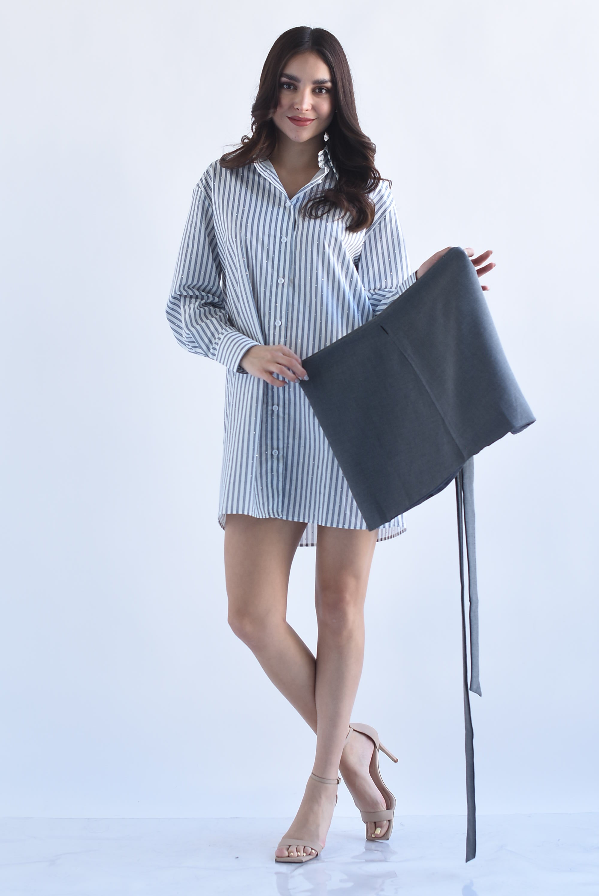 Vestido camisa con falda envolvente