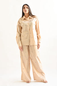Fashion Styled Set Pantalón y Camisa joya Beige