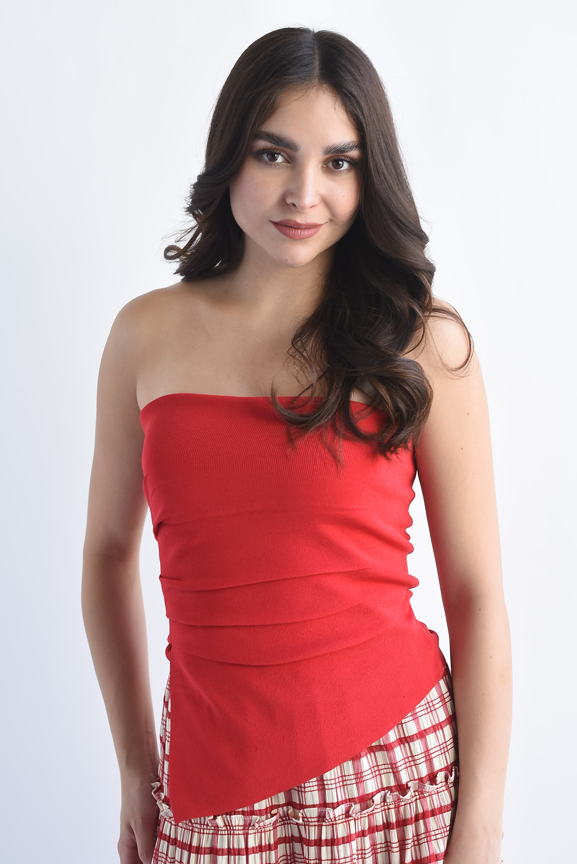 Blusa punto strapless asimétrica