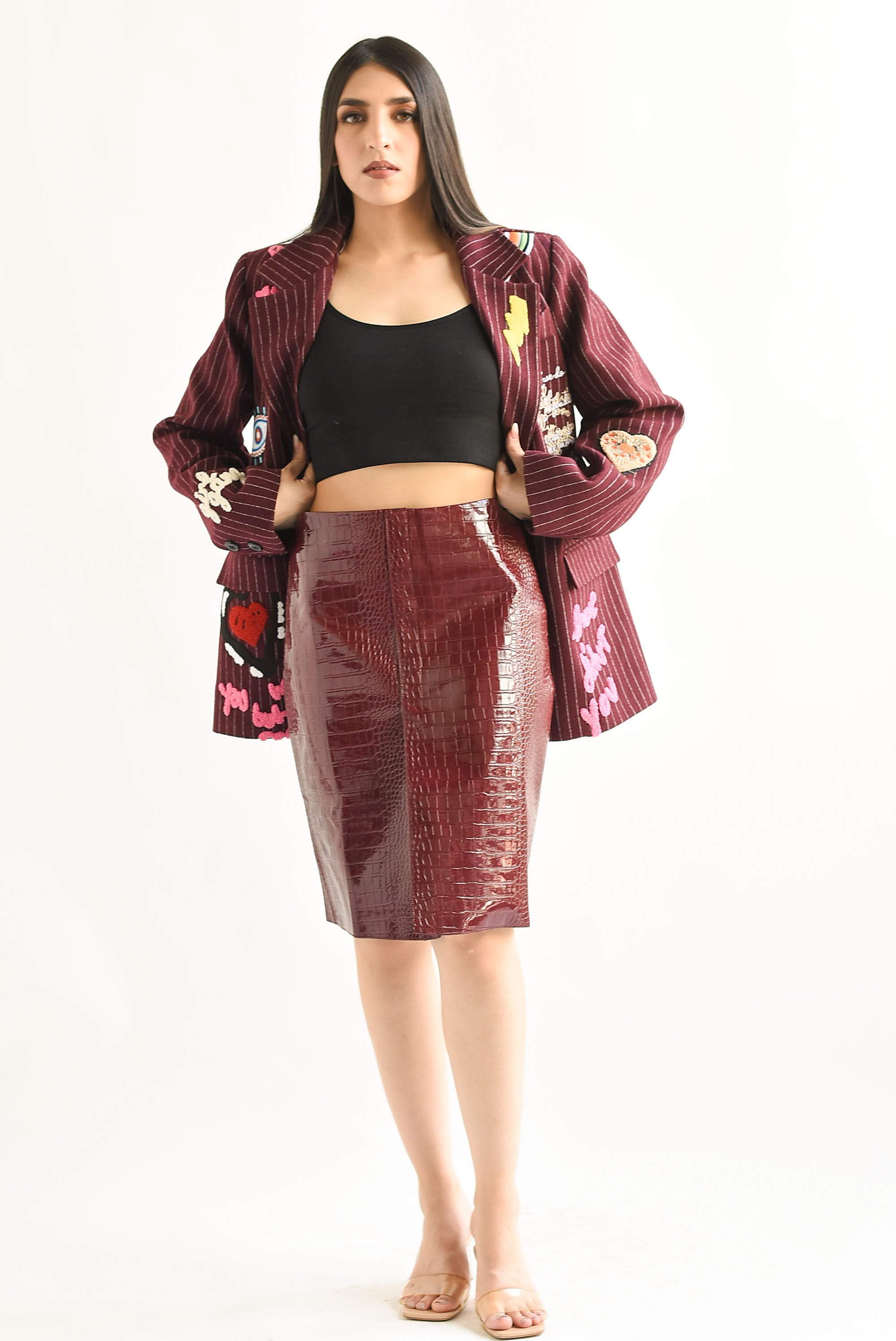 Falda charol cocodrilo Vino