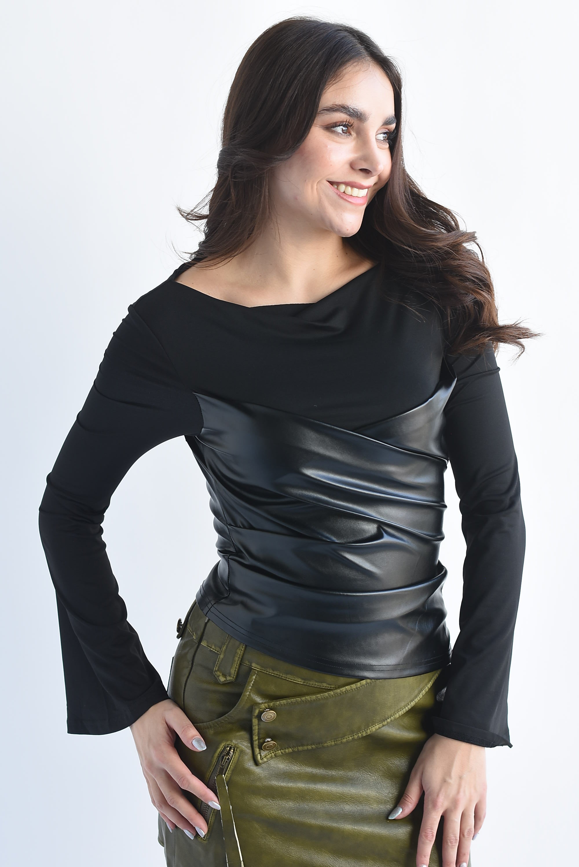 Blusa con Top vinipiel en sobreposición