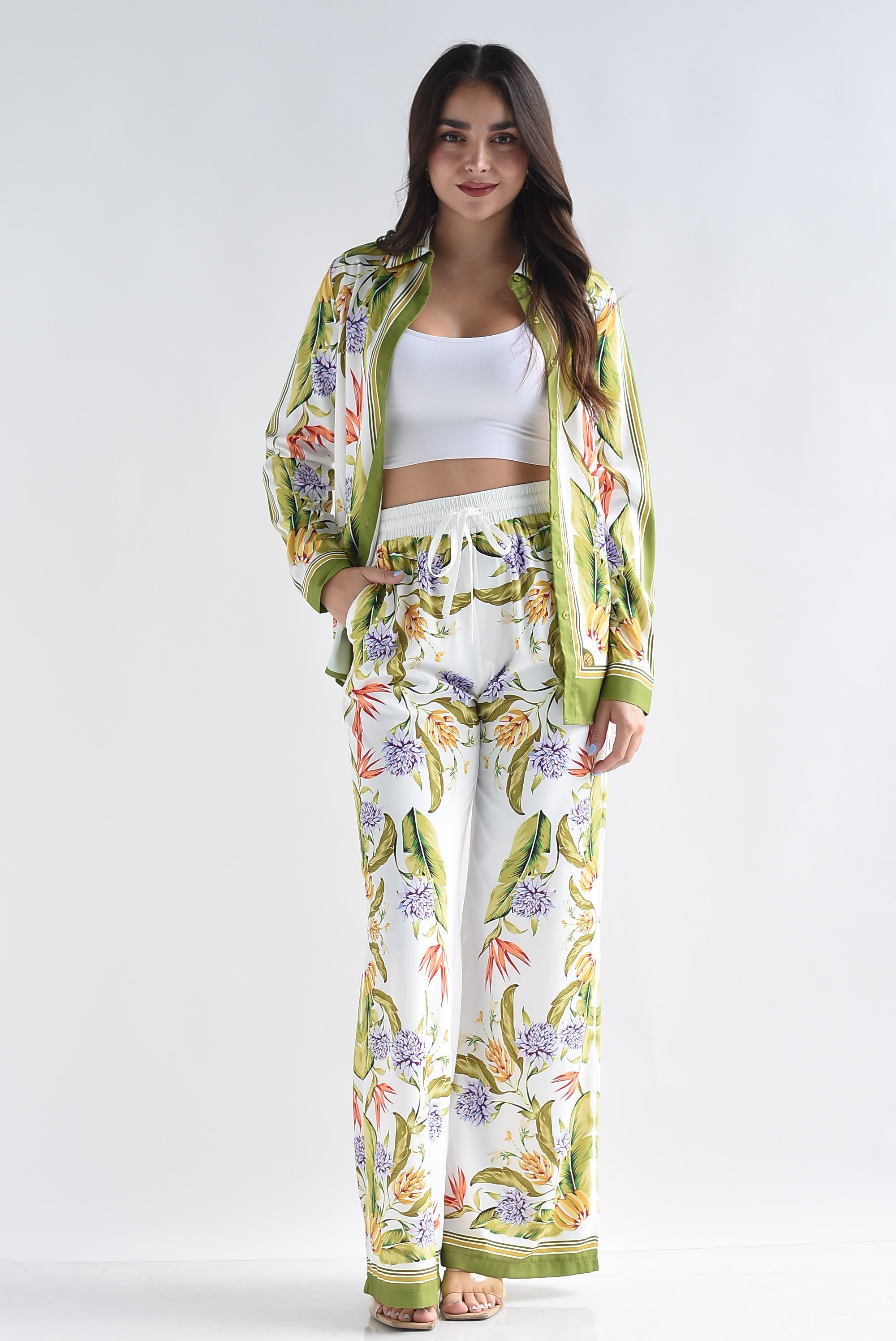 Pantalón satín flores filo verde
