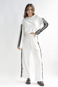 Fashion Styled Set Pantalón y Sudadera crop track broches Blanco