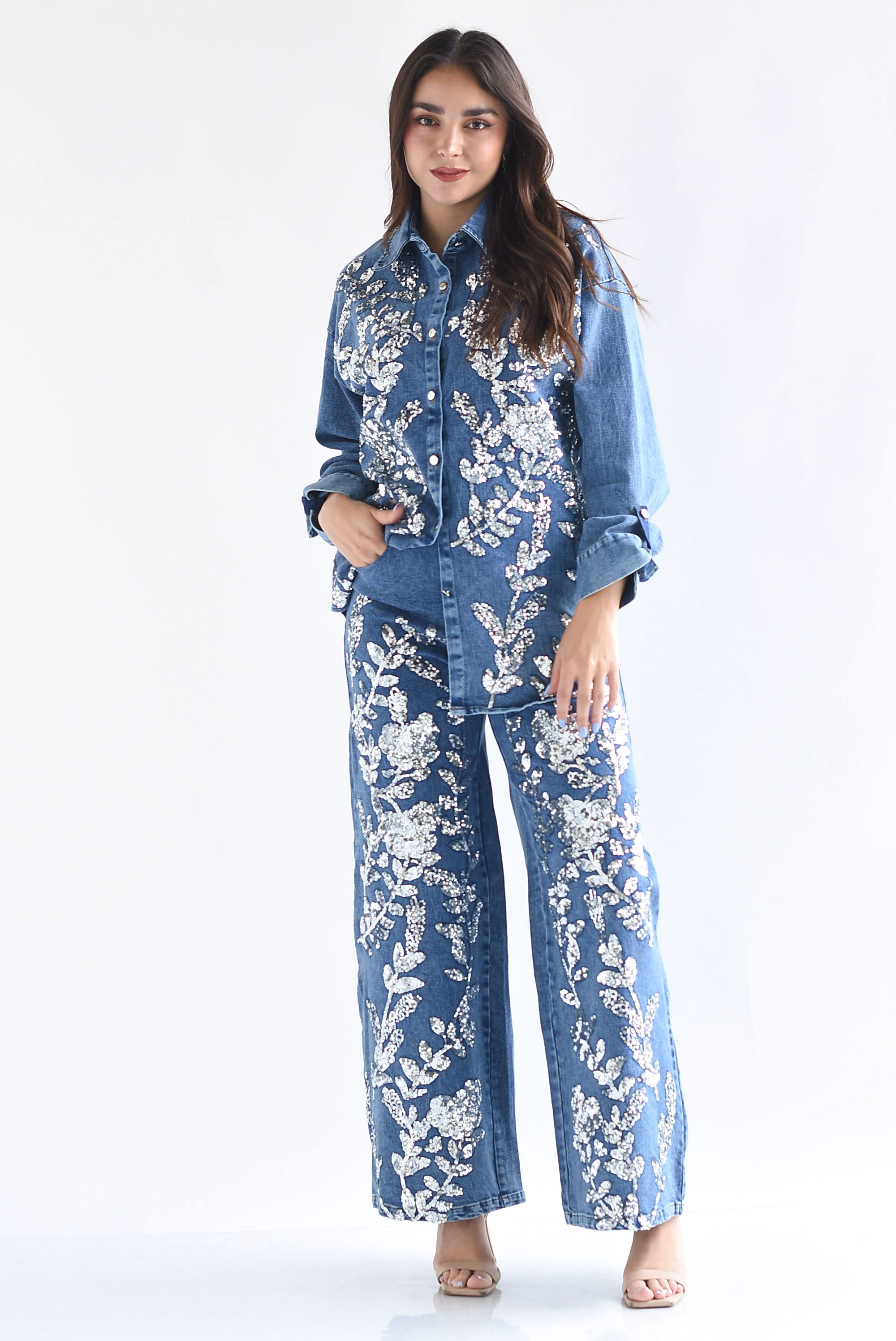 Set Jeans y Shacket Denim flores lentejuela