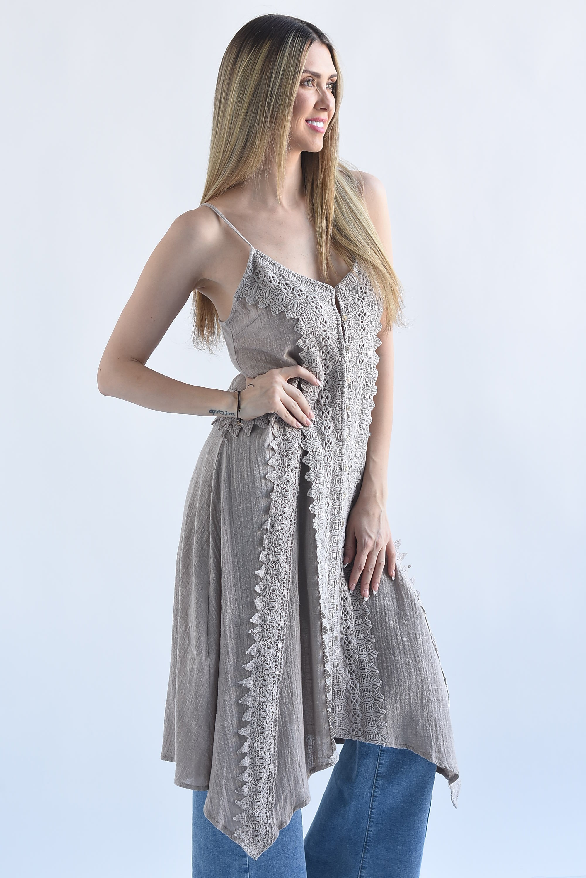 Vestido tirantes tira bordada crochet