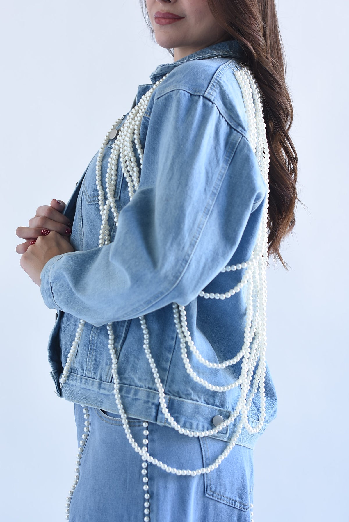 Chamarra Denim flecos perlas