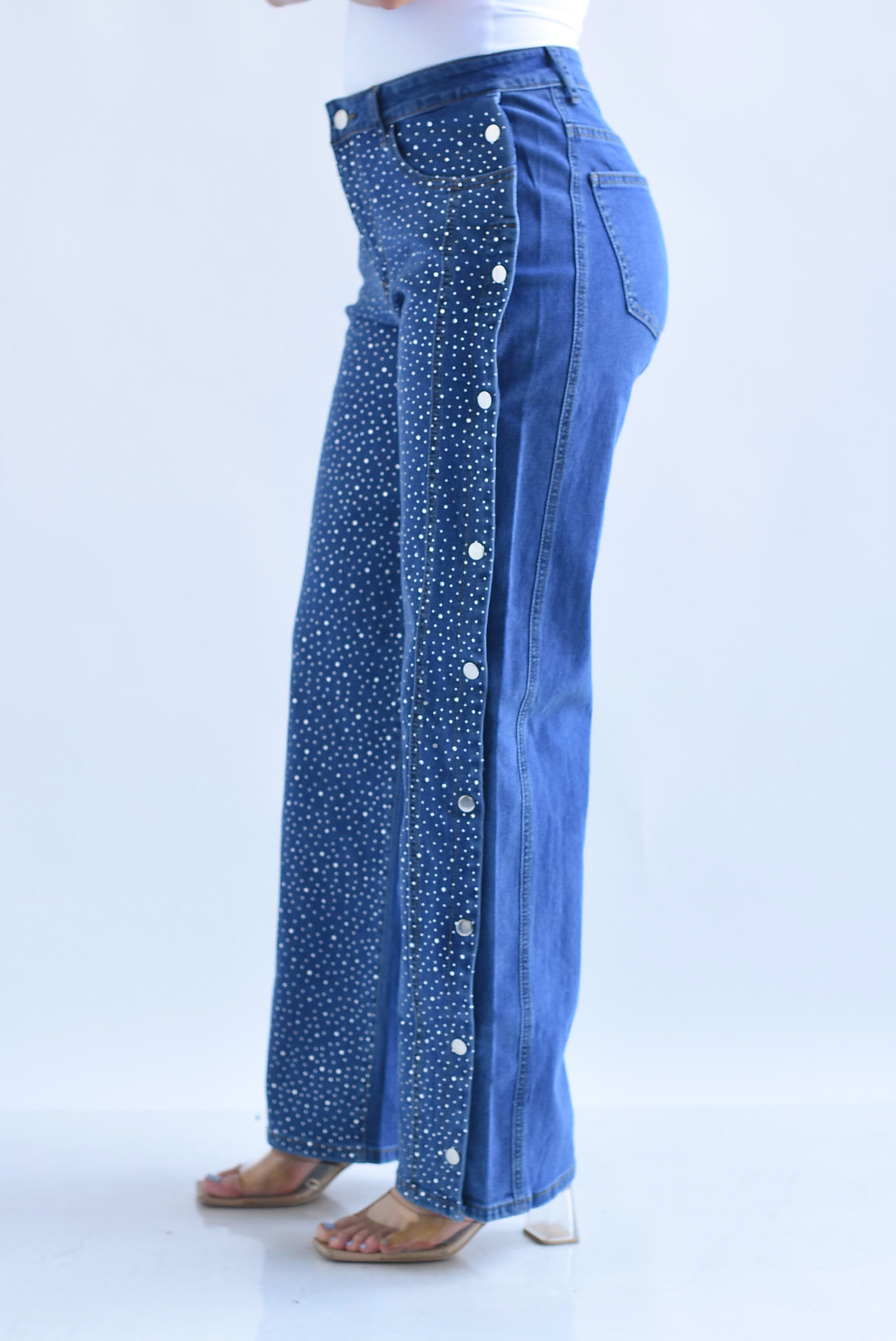 Jeans brillos broches lateral