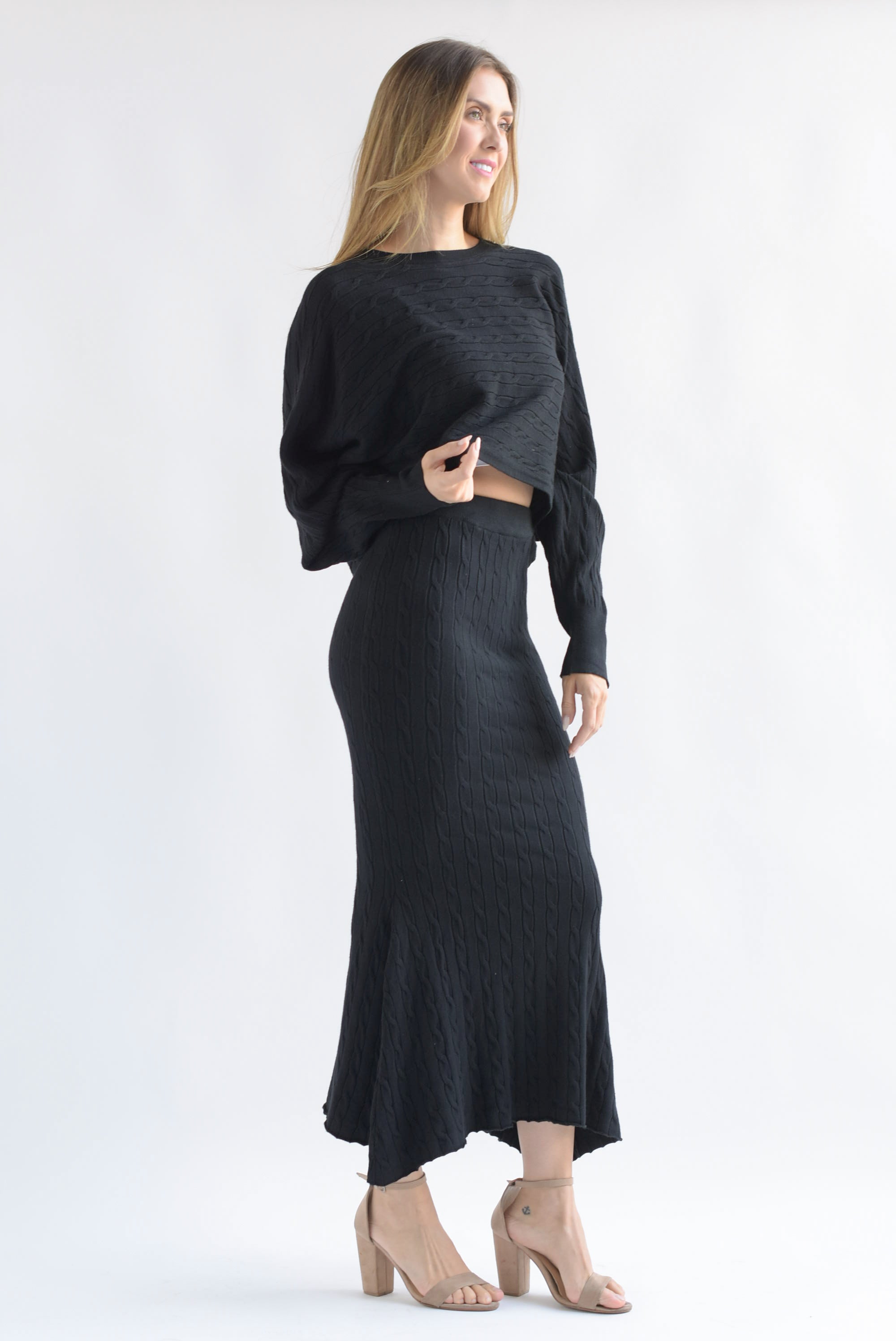 Set Falda y Sweater punto ochos Negro
