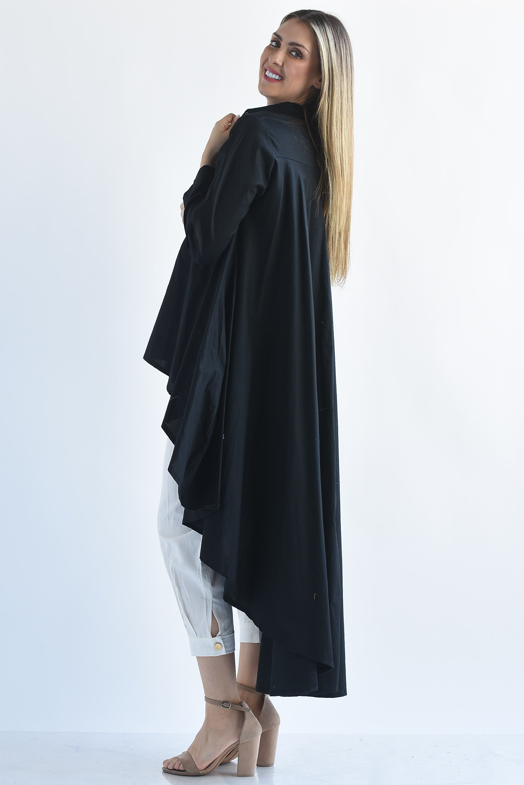 Camisa cauda trasera