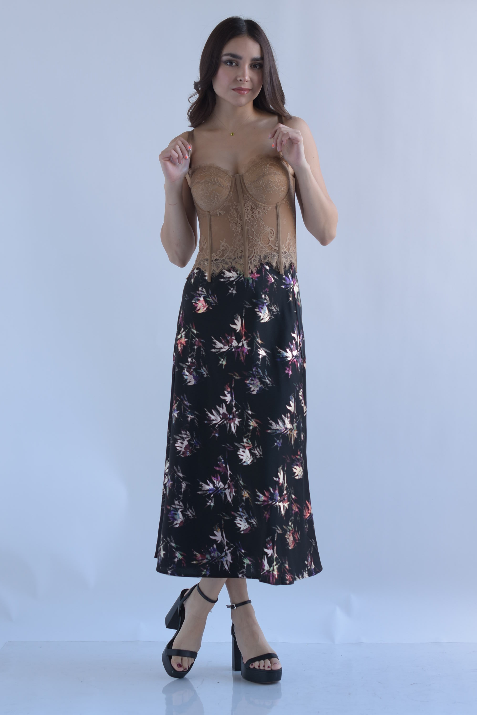 Falda corte A flores foil Negro