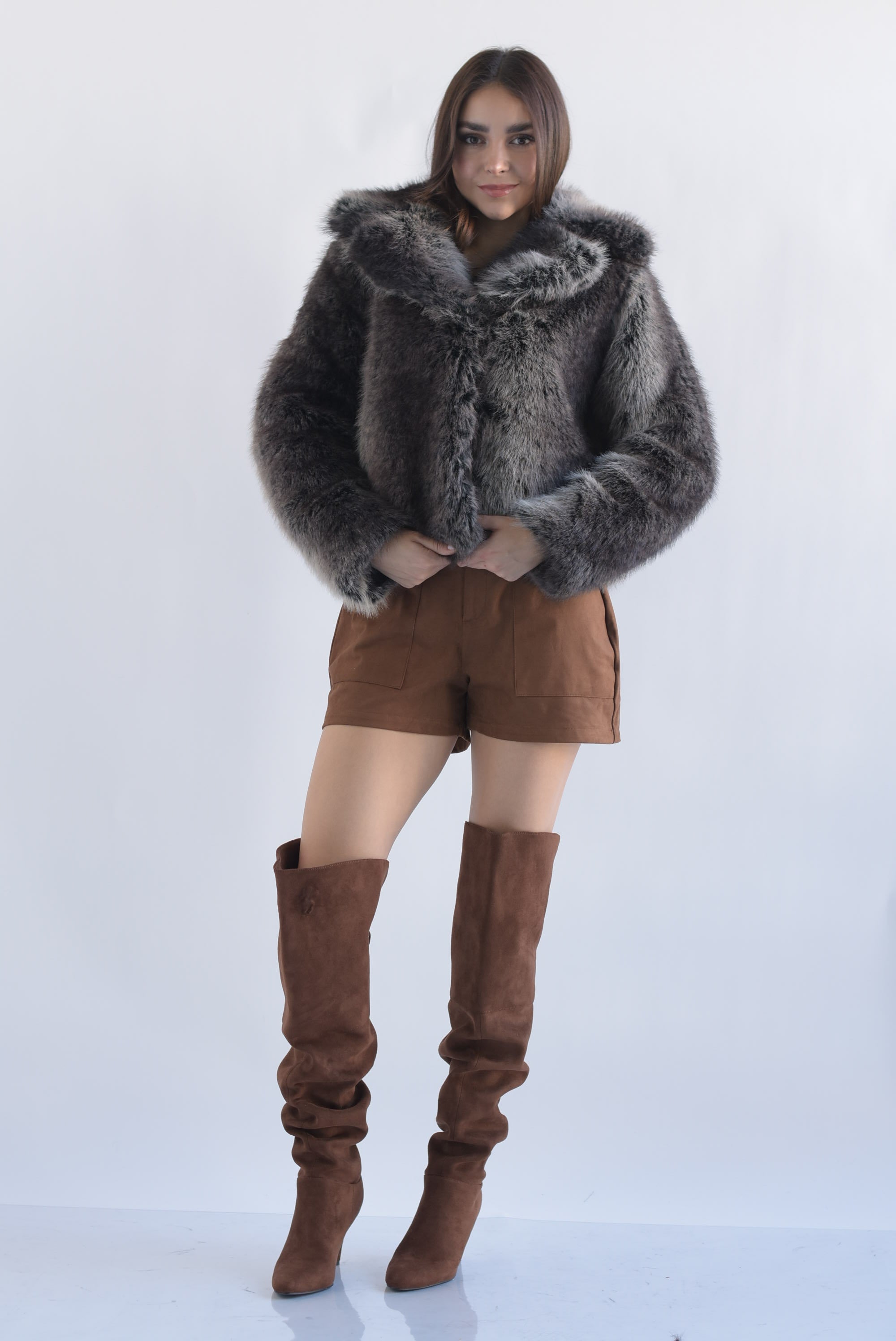 Abrigo corto faux fur degradado
