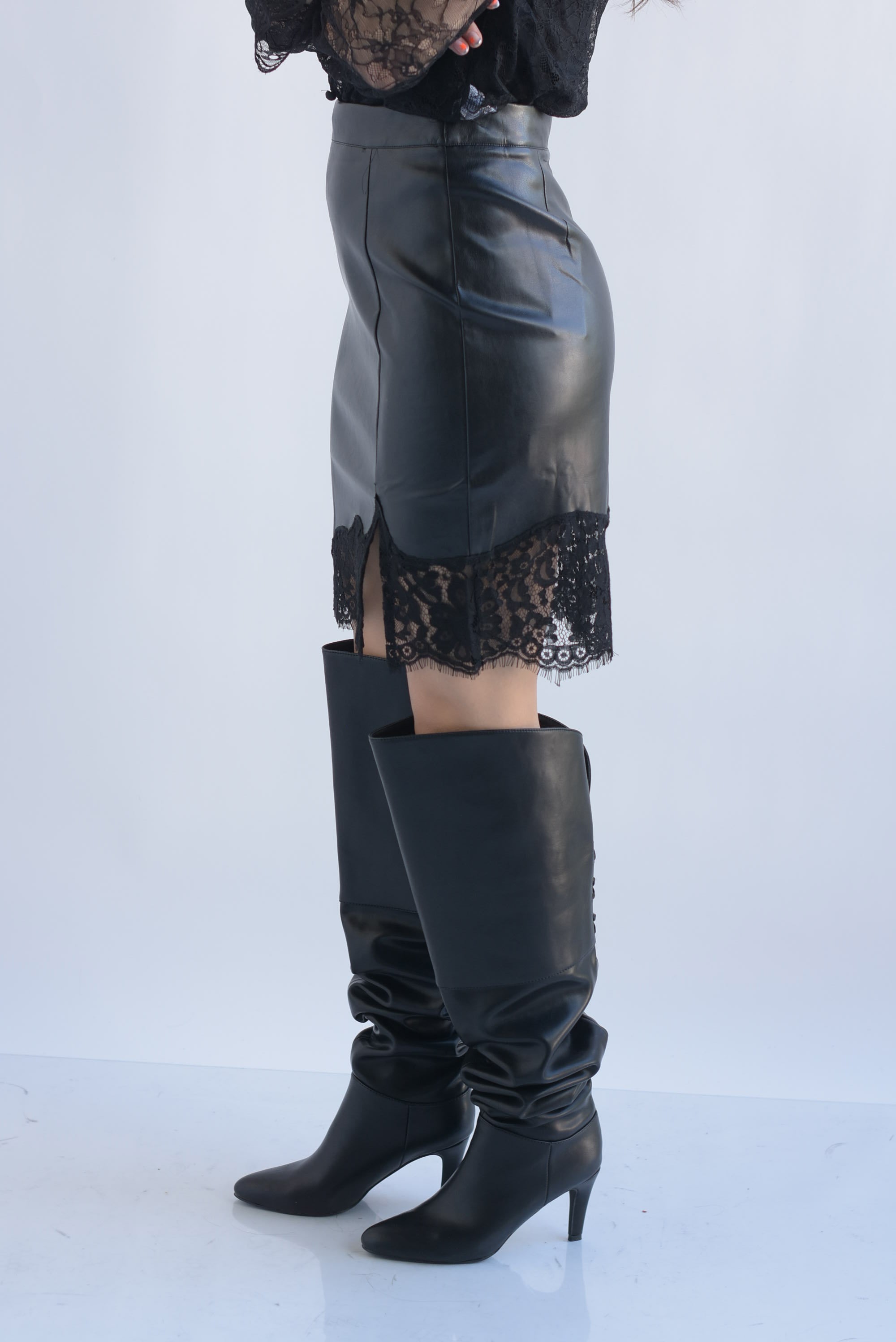 Falda vinipiel bastilla encaje Negro