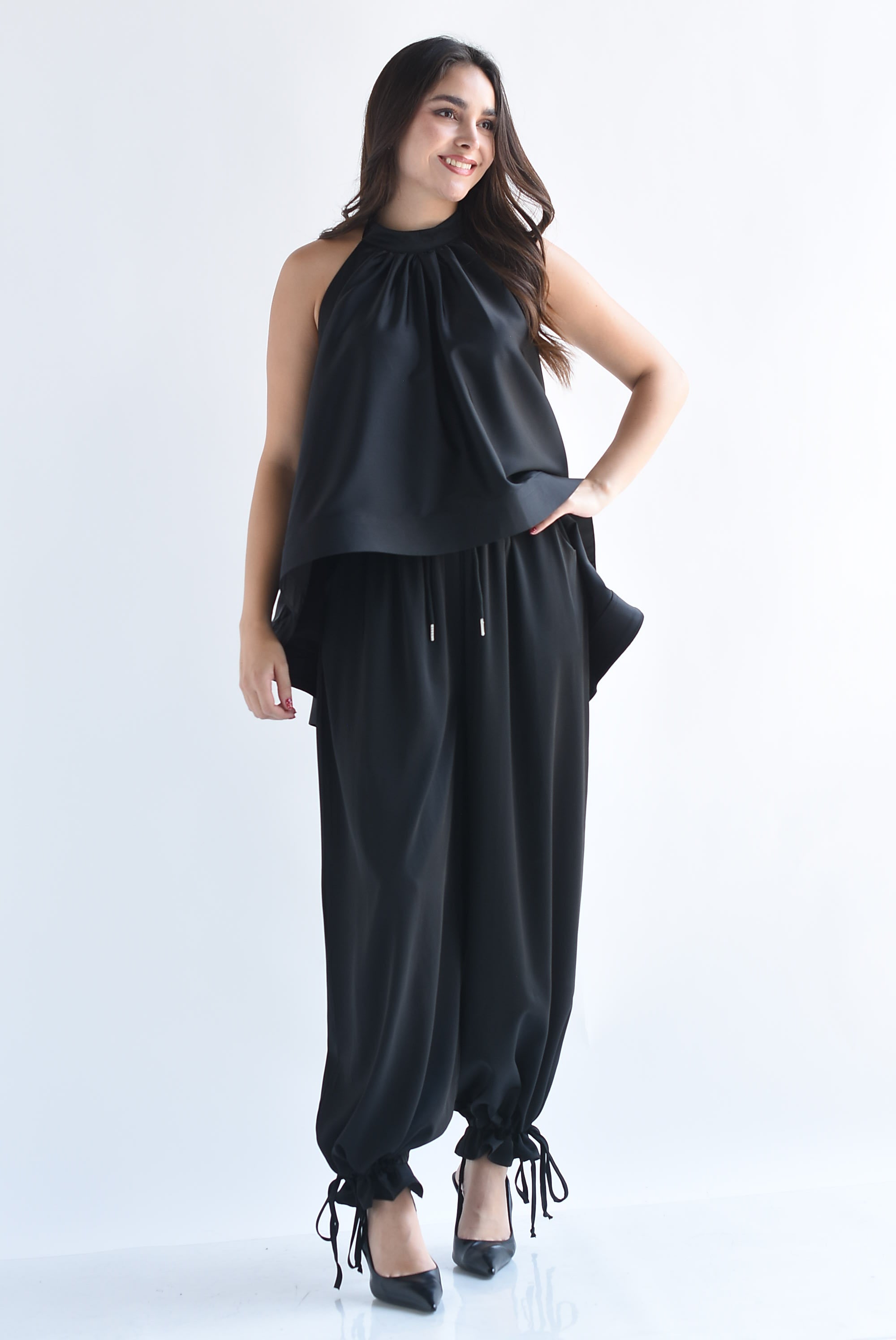 Set Pantalón globo jaretas y Blusa halter satín