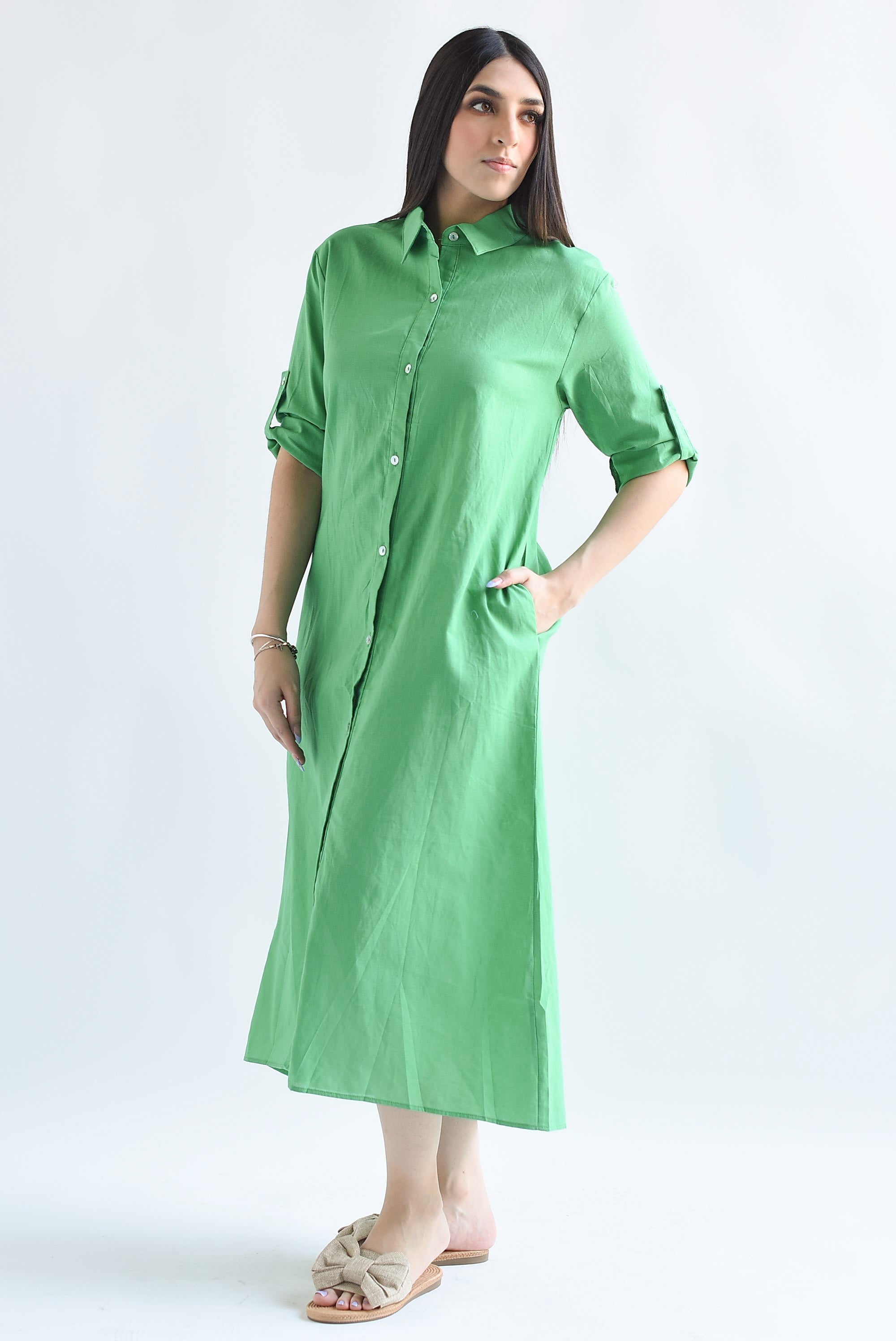 Vestido camisero tipo lino Verde