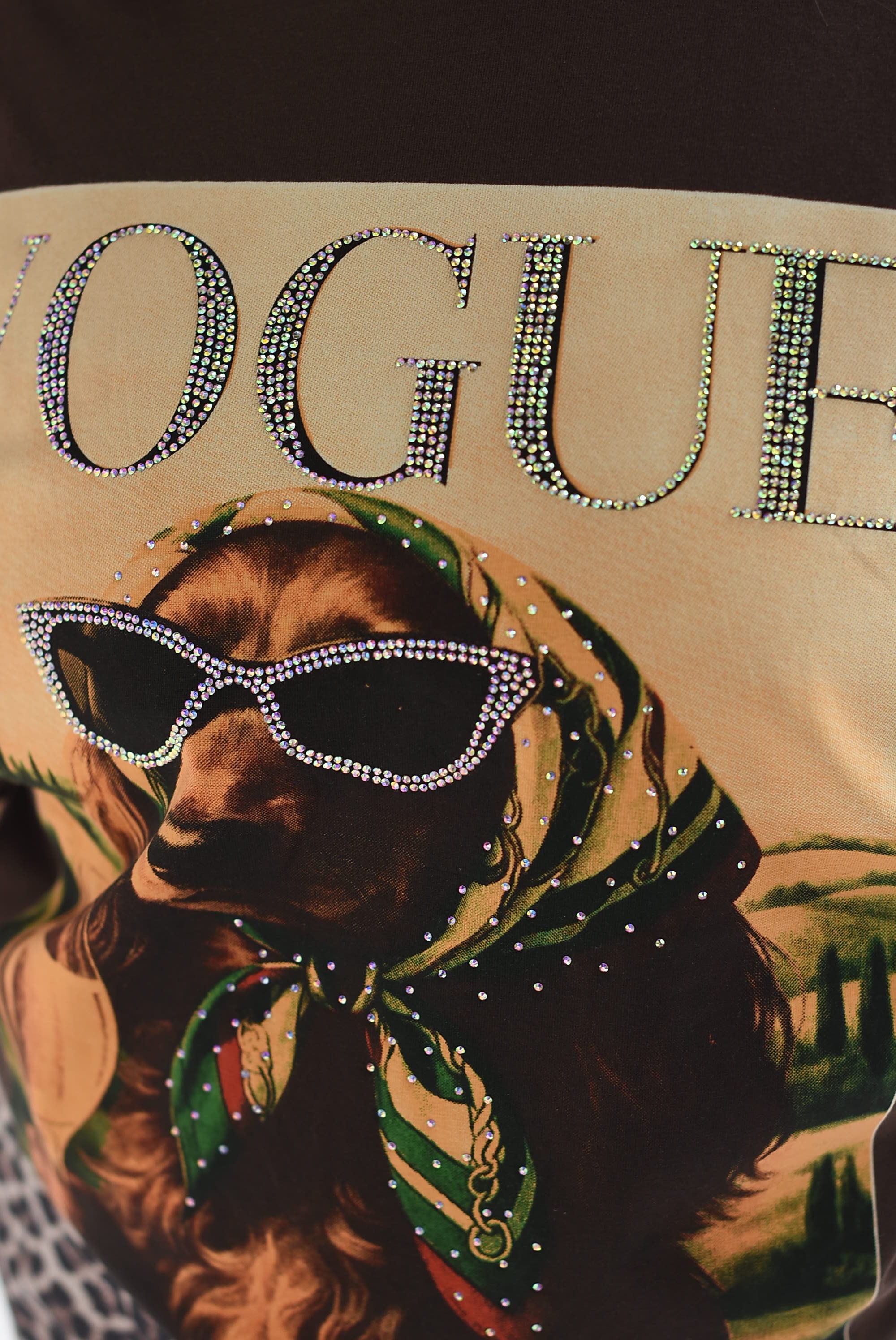 T-Shirt VOGUE perro lentes brillos