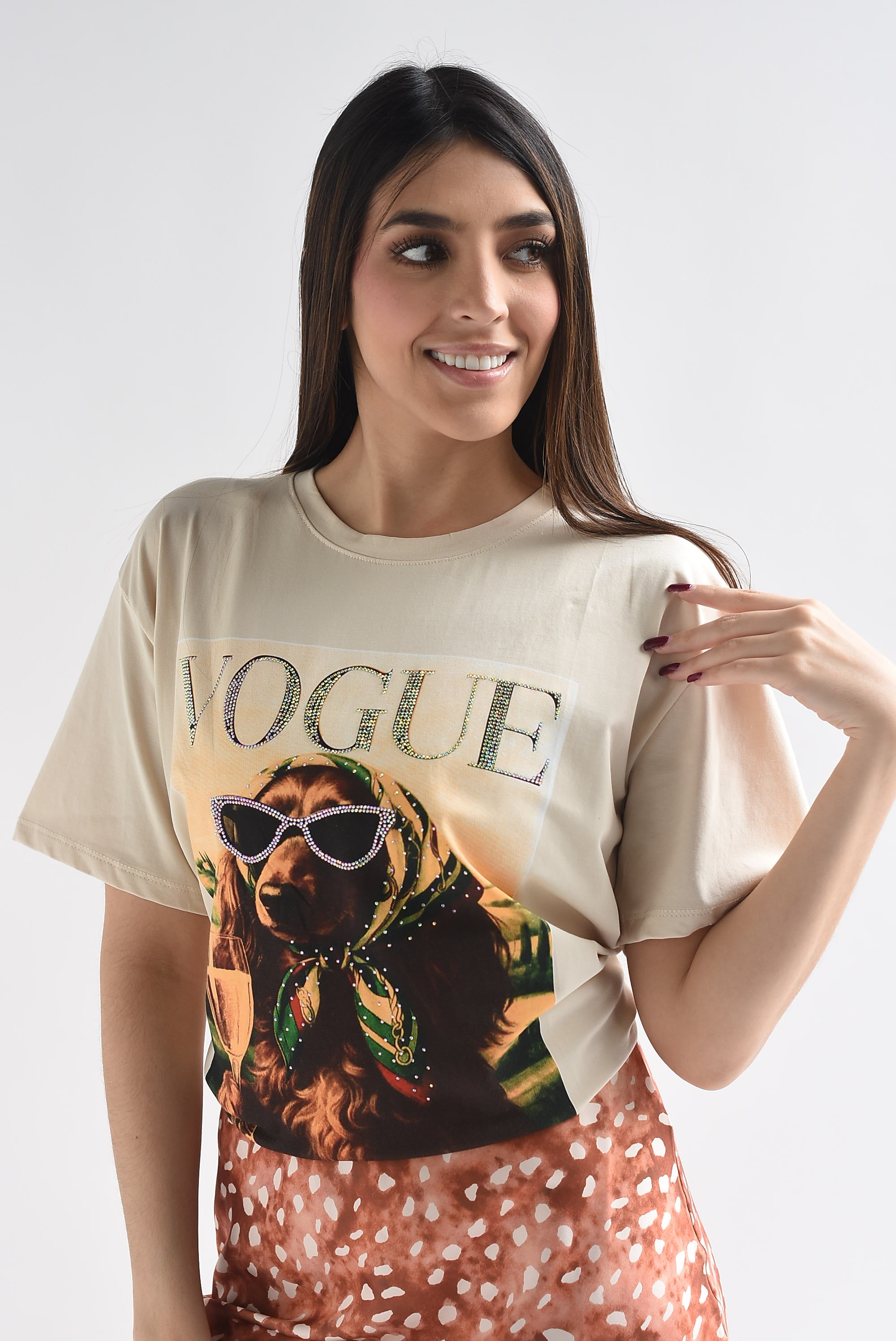 T-Shirt VOGUE perro lentes brillos