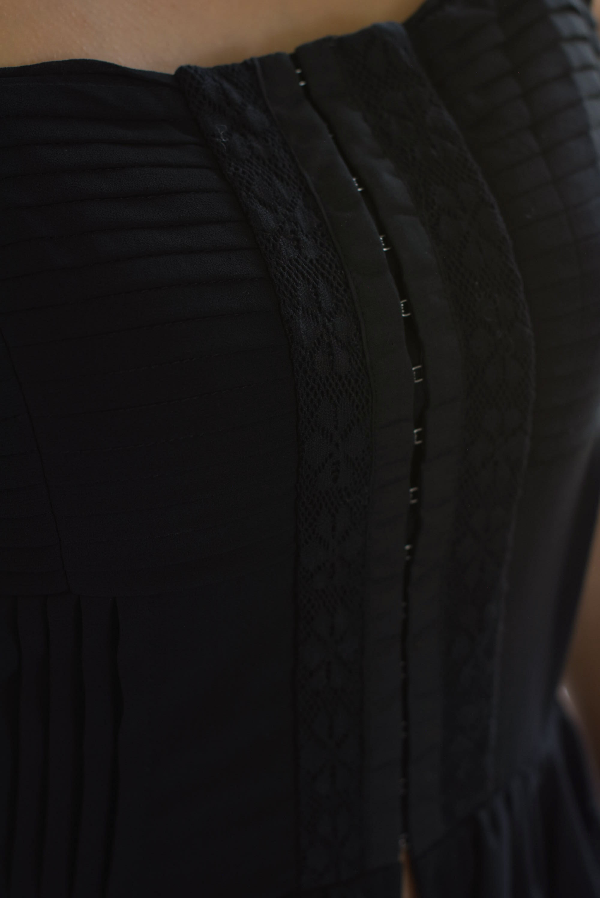 Maxi blusa tira bordada olanes Negro