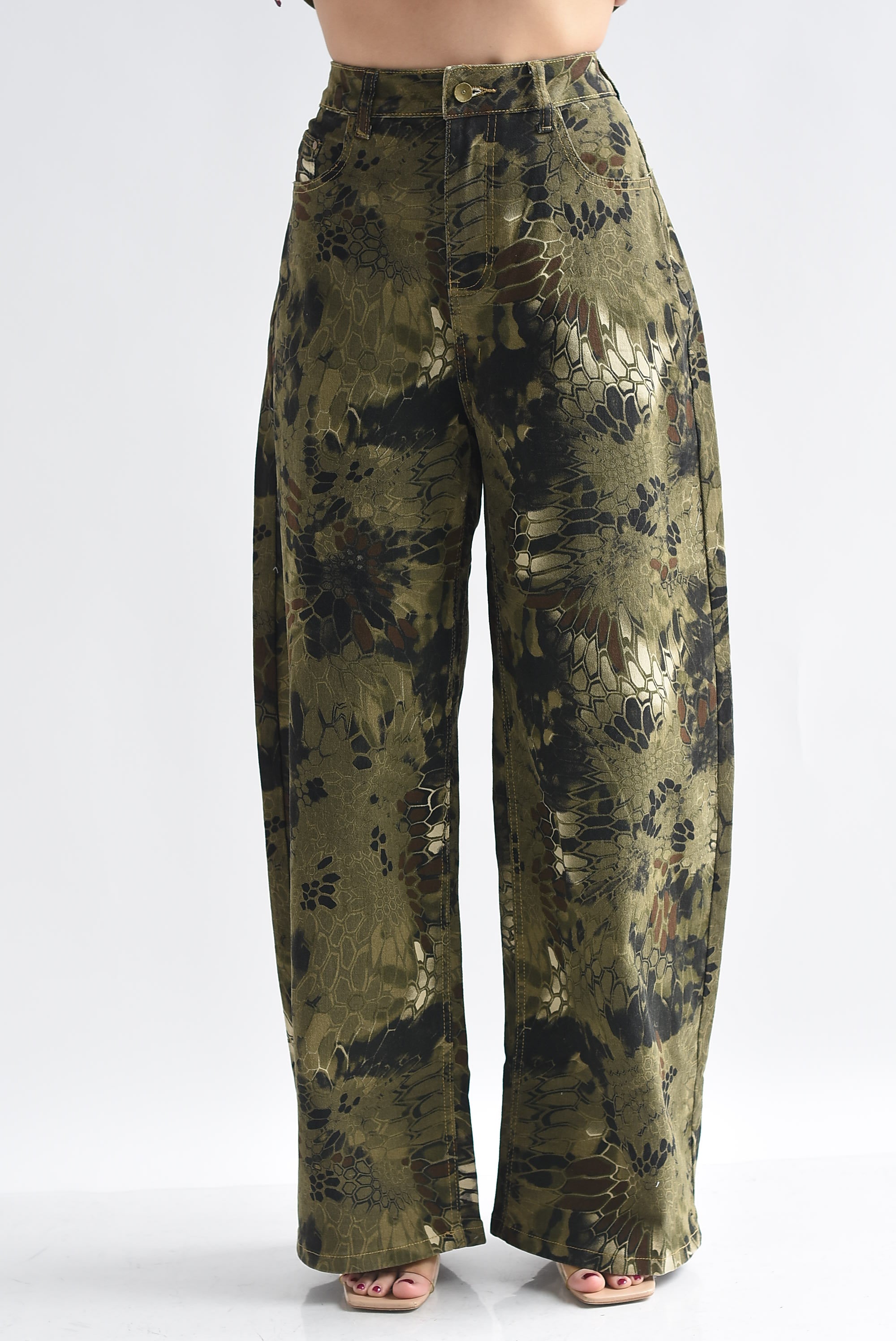 Jeans barrel animal print camuflaje