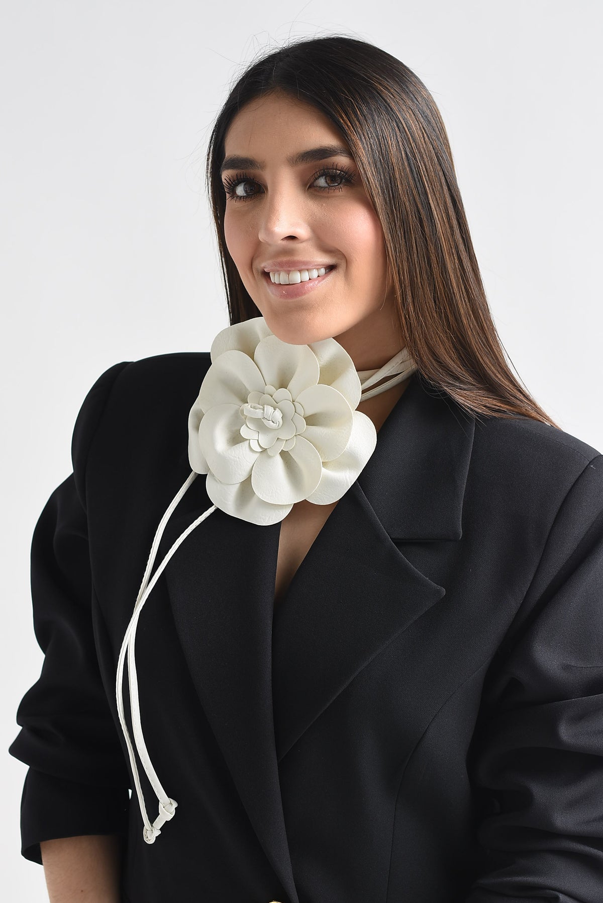 Cinturón y choker vinipiel Flor