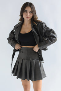 Fashion Styled Set Falda tablas y Chamarra biker vinipiel vintage