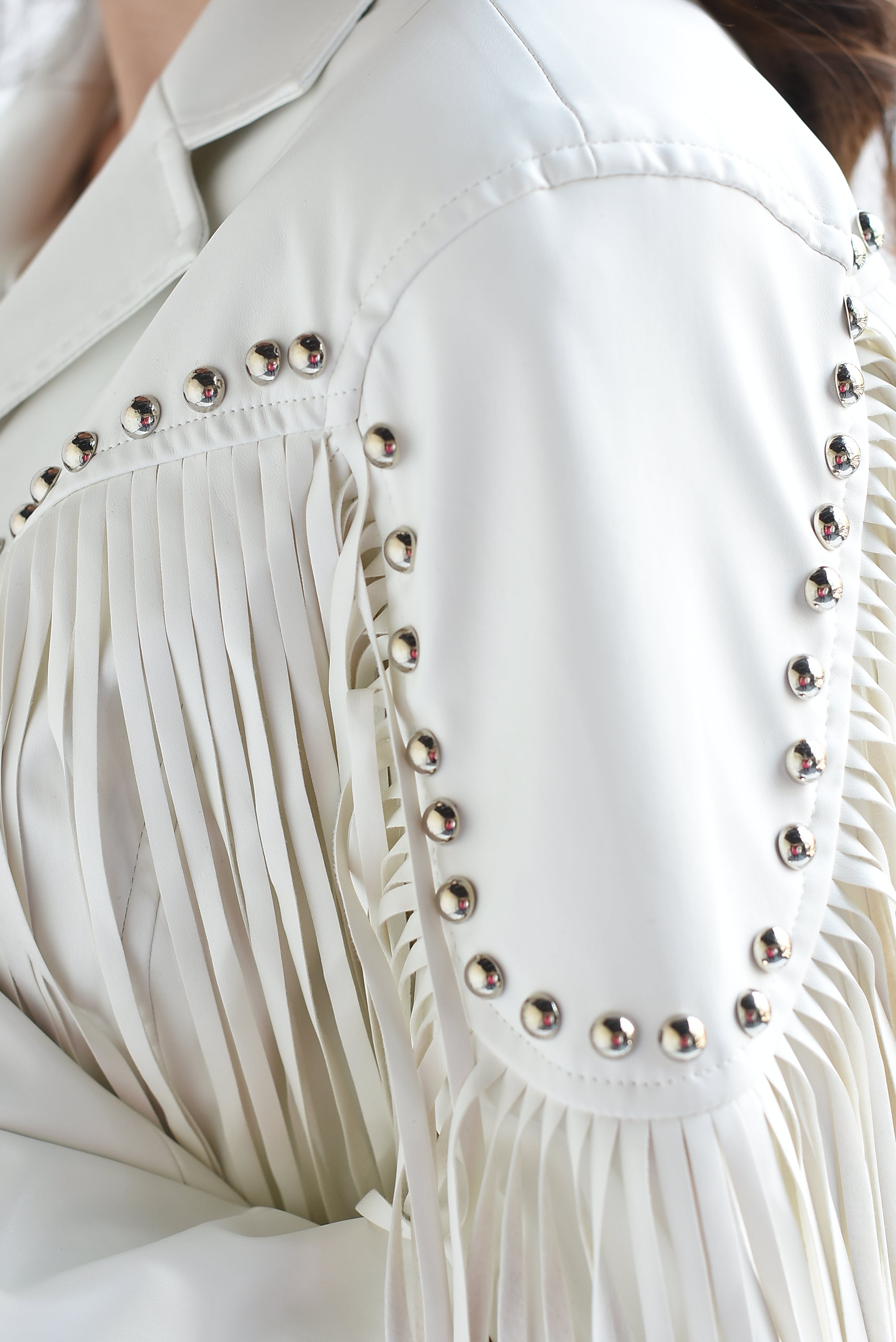 Chamarra flecos vinipiel Blanco