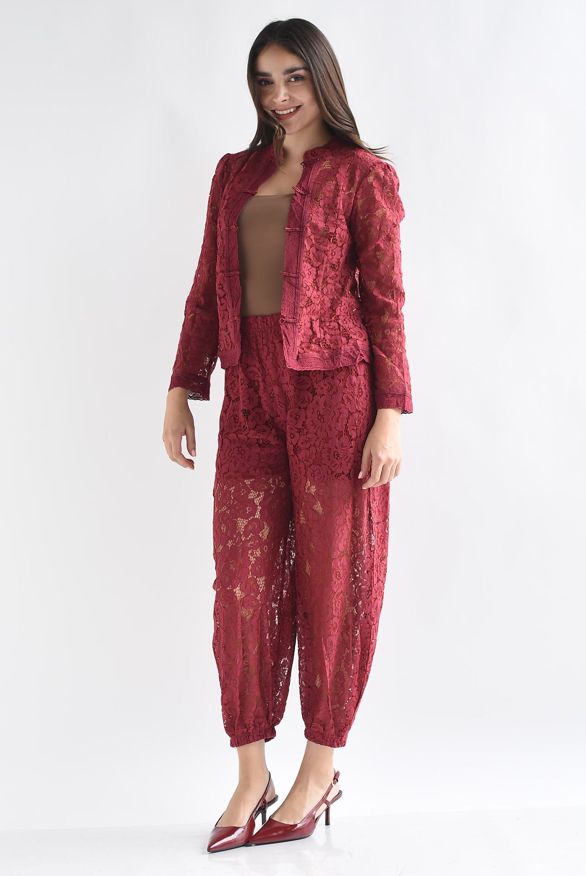 Set Pantalón globo y Blusa lazos chinese encaje