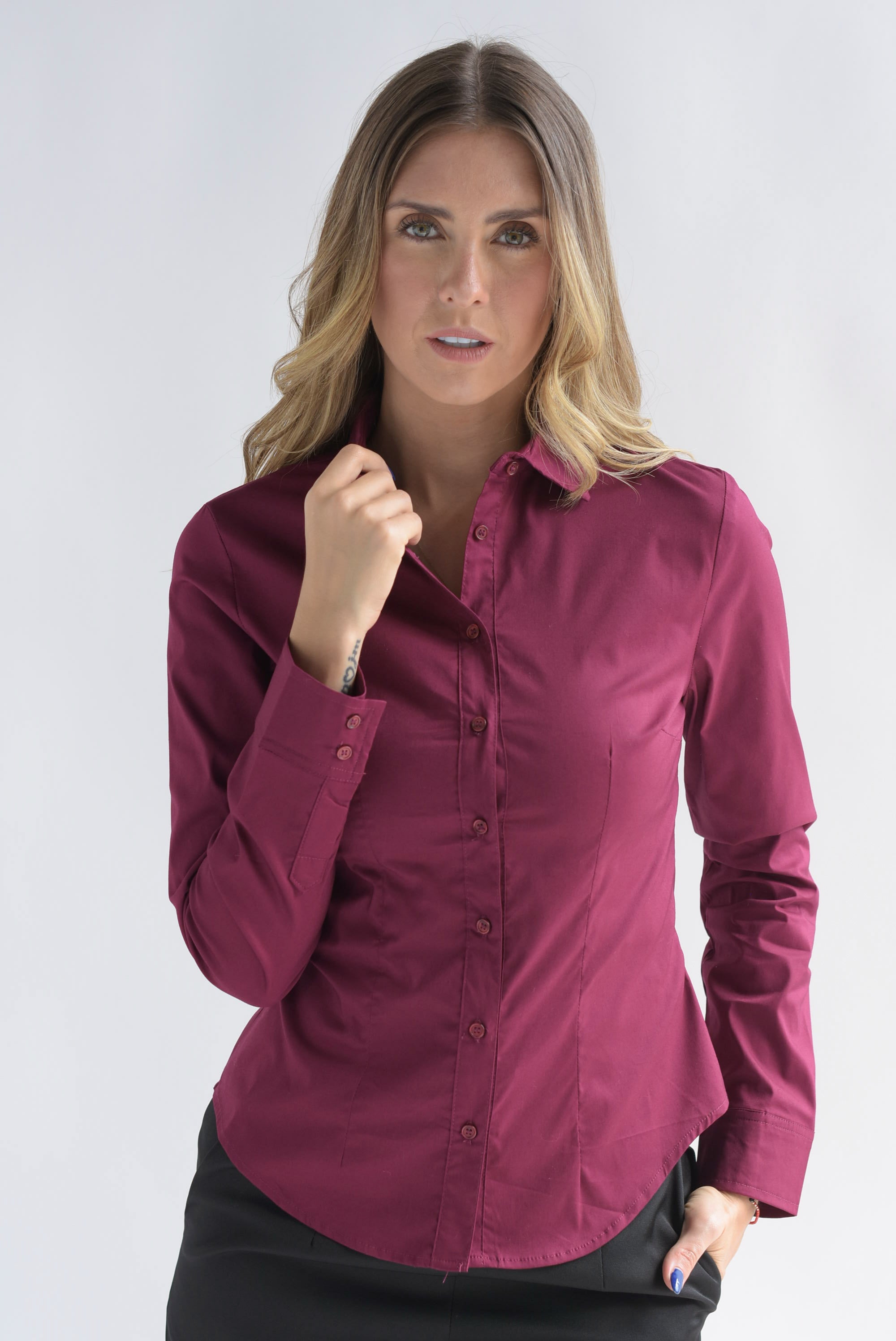 Camisa pinzas manga larga Vino