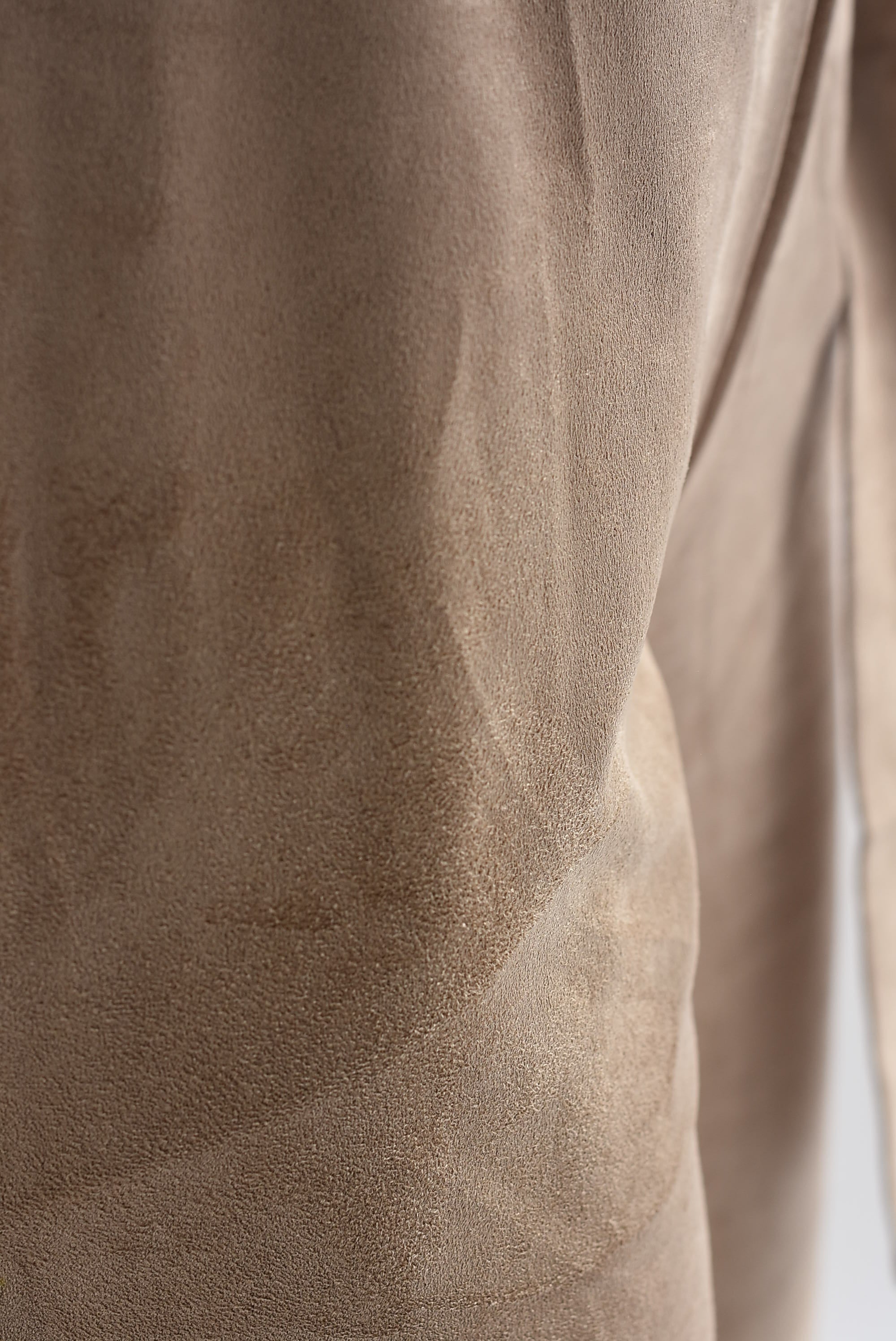 Pantalón barrel cinturón suede