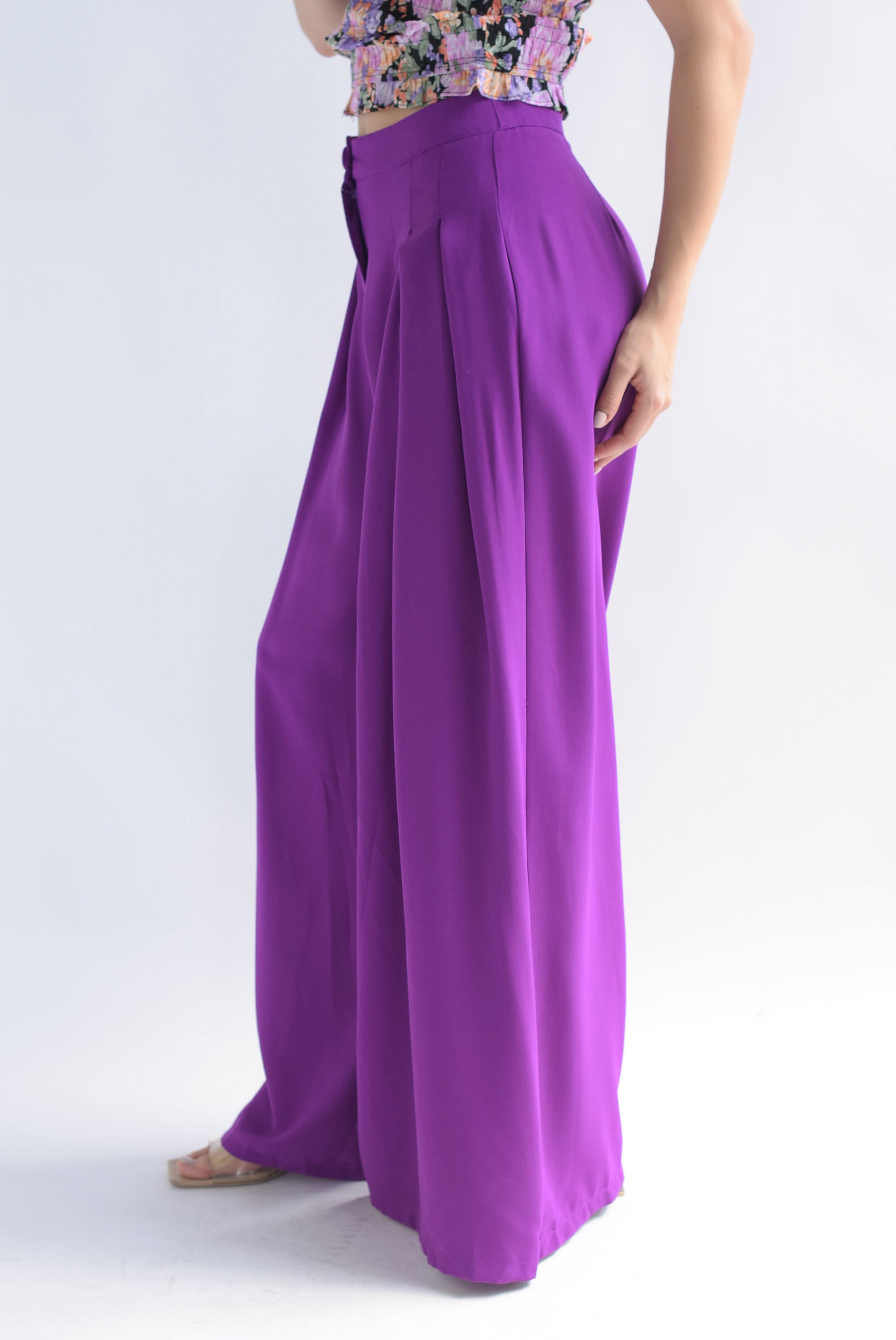 Pantalón súper wide pinzas Morado