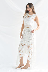 Fashion Styled Set Falda asimétrica y Blusa crochet Blanco