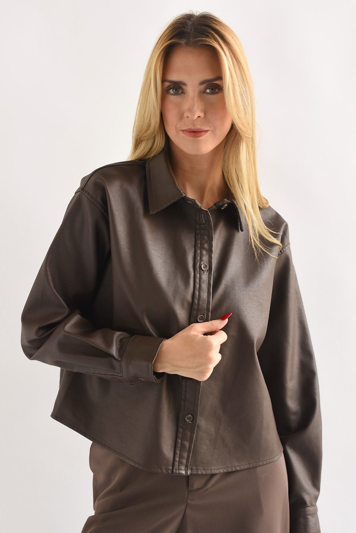 Shacket crop vinipiel